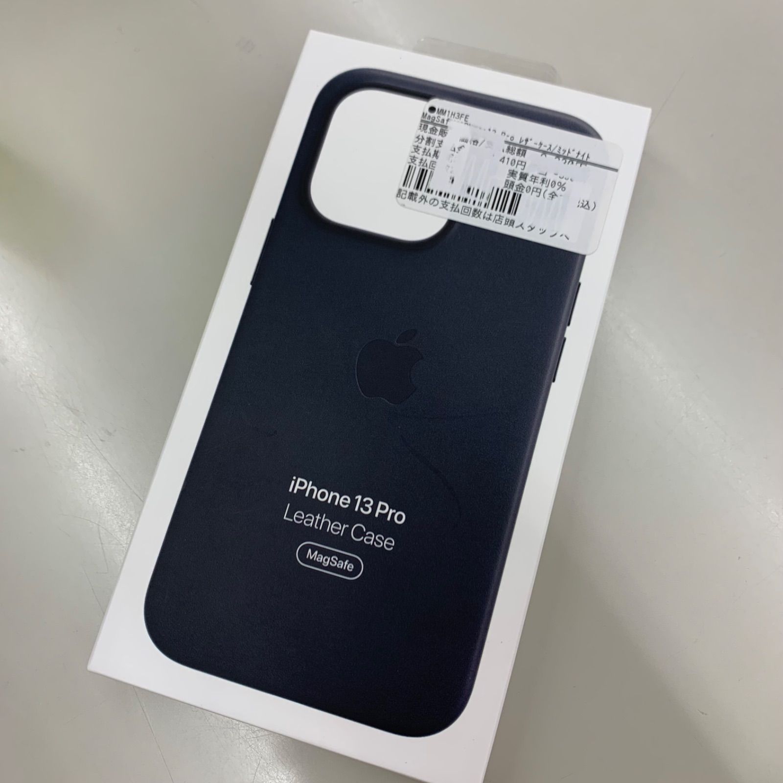 新品】iPhone 13 Pro レザーケース ミッドナイト MagSafe対応 - メルカリ