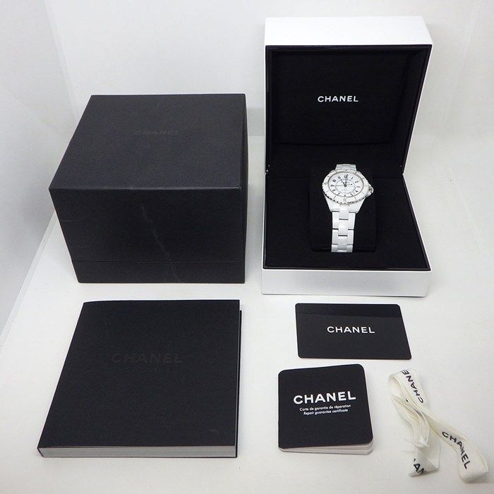 シャネル CHANEL 腕時計 J12 H5700 デイト 裏スケ 夜光インデックス