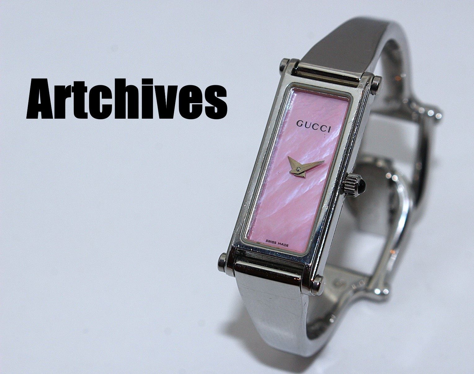 『VRW-2041』☆時計☆GUCCI (グッチ)☆1500L☆バングルウォッチ☆PKシェル文字盤 レディース クォーツ 稼働品☆ 9,984円