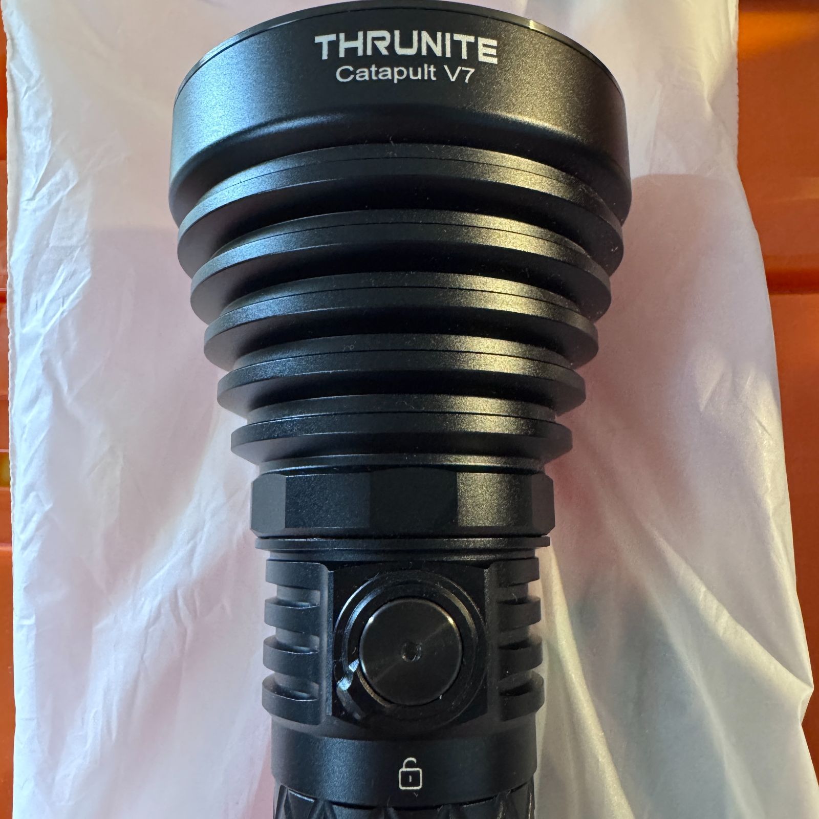 ThruNite Catapult V7 フラッシュライト スルーナイト - メルカリ