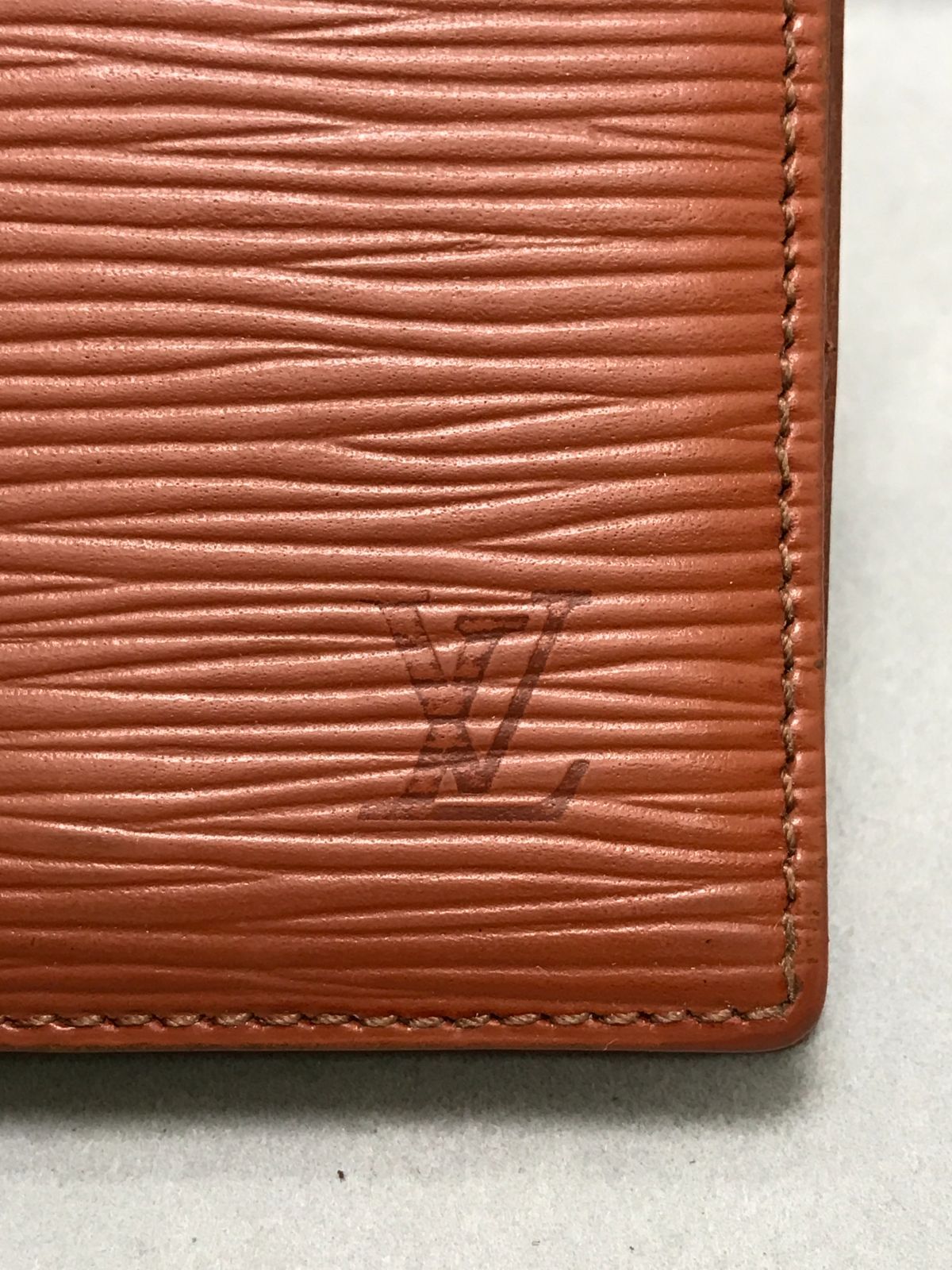 LOUIS VUITTON ルイヴィトン コインケース ポルトモネボワット エピ