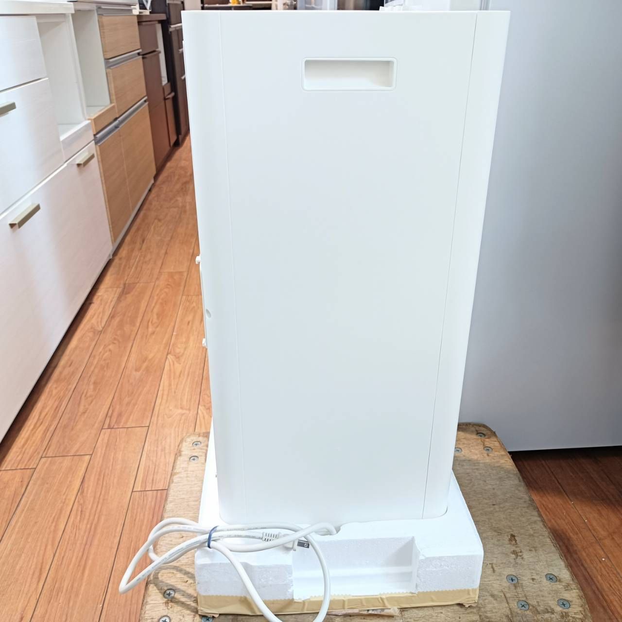 美品 アイリスオーヤマ スポットクーラー IPK-2304S 2024年製