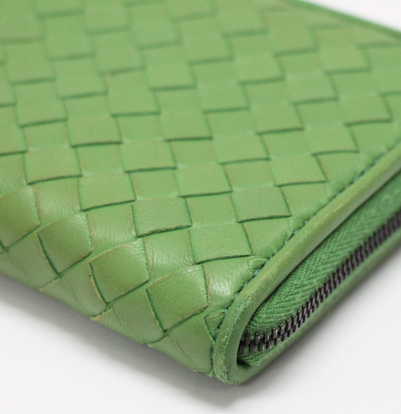 BOTTEGA VENETA ボッテガヴェネタ イントレチャート ラウンド