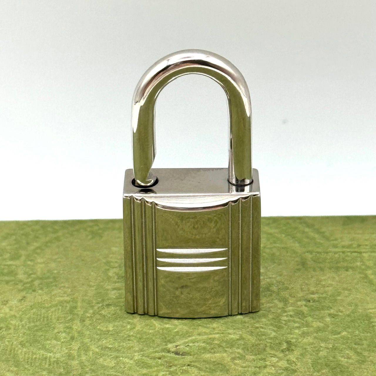 HERMES カデナ シルバー 50番 チャーム キーホルダー 鍵無し 7-63-61