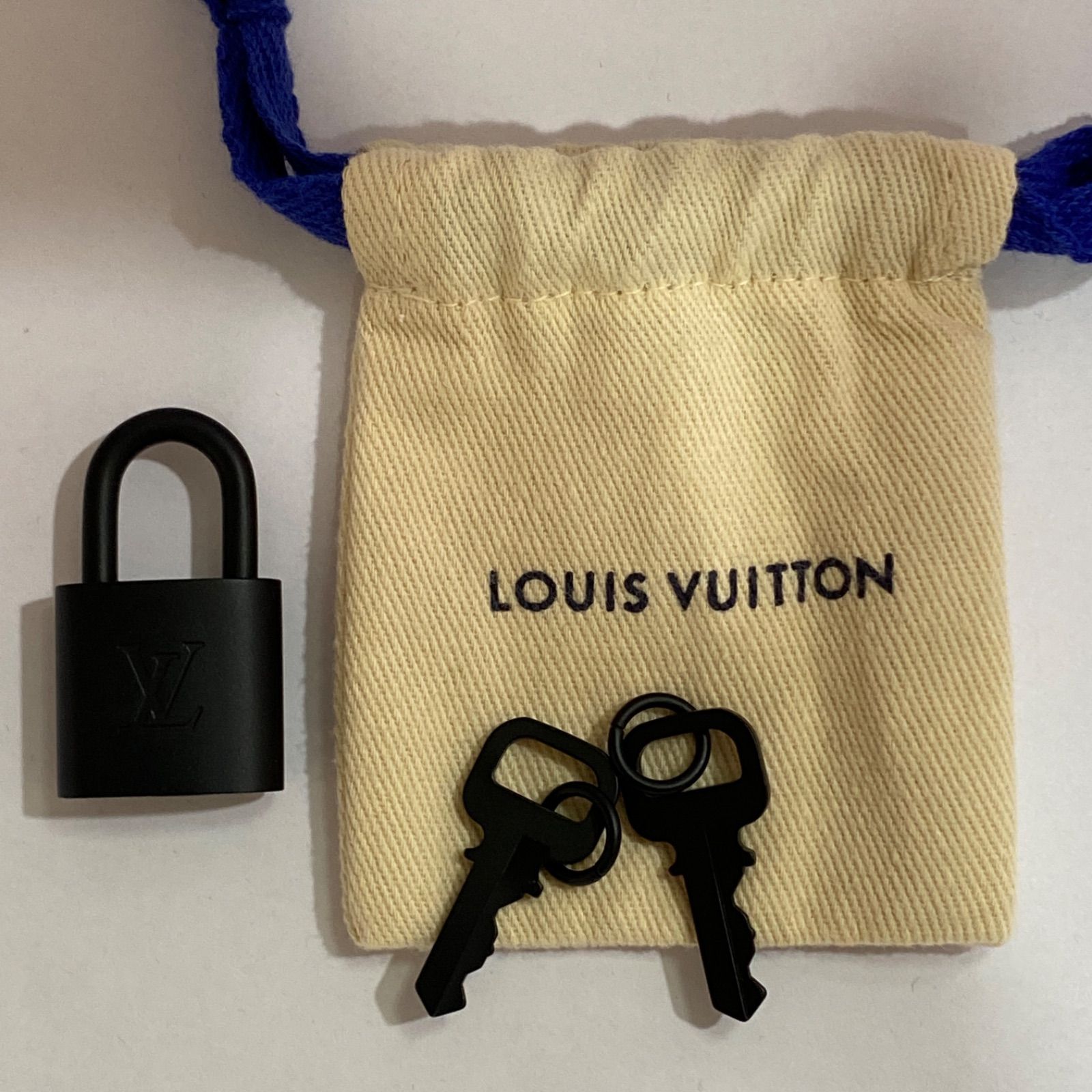 ルイヴィトン LOUIS VUITTON 鍵 カデナ パドロック レア商品 ブラック