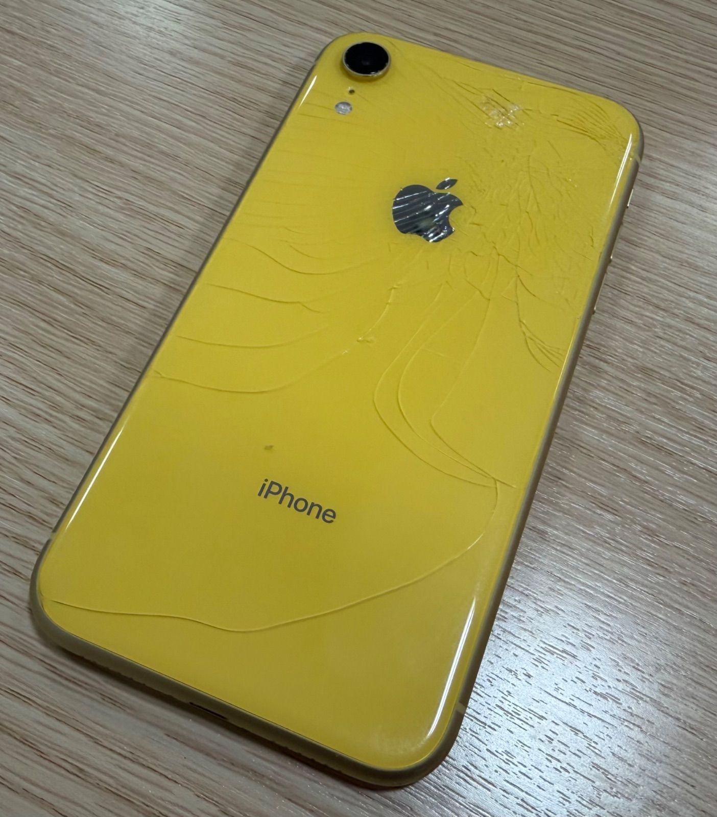 ジャンク】iPhoneXR 64GB イエロー SIM解除済 88% - メルカリ