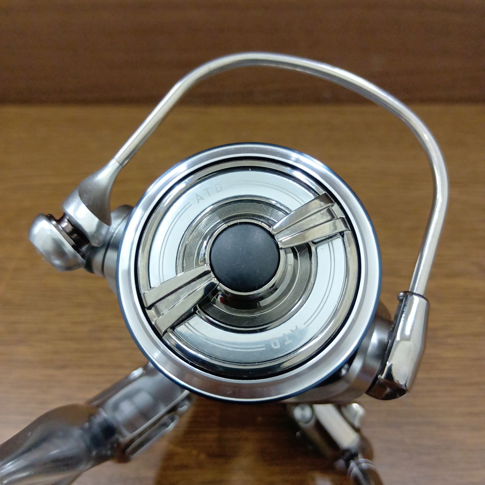 ダイワ(DAIWA) 24 インパルト 3000LBD スピニングリール 【極美品