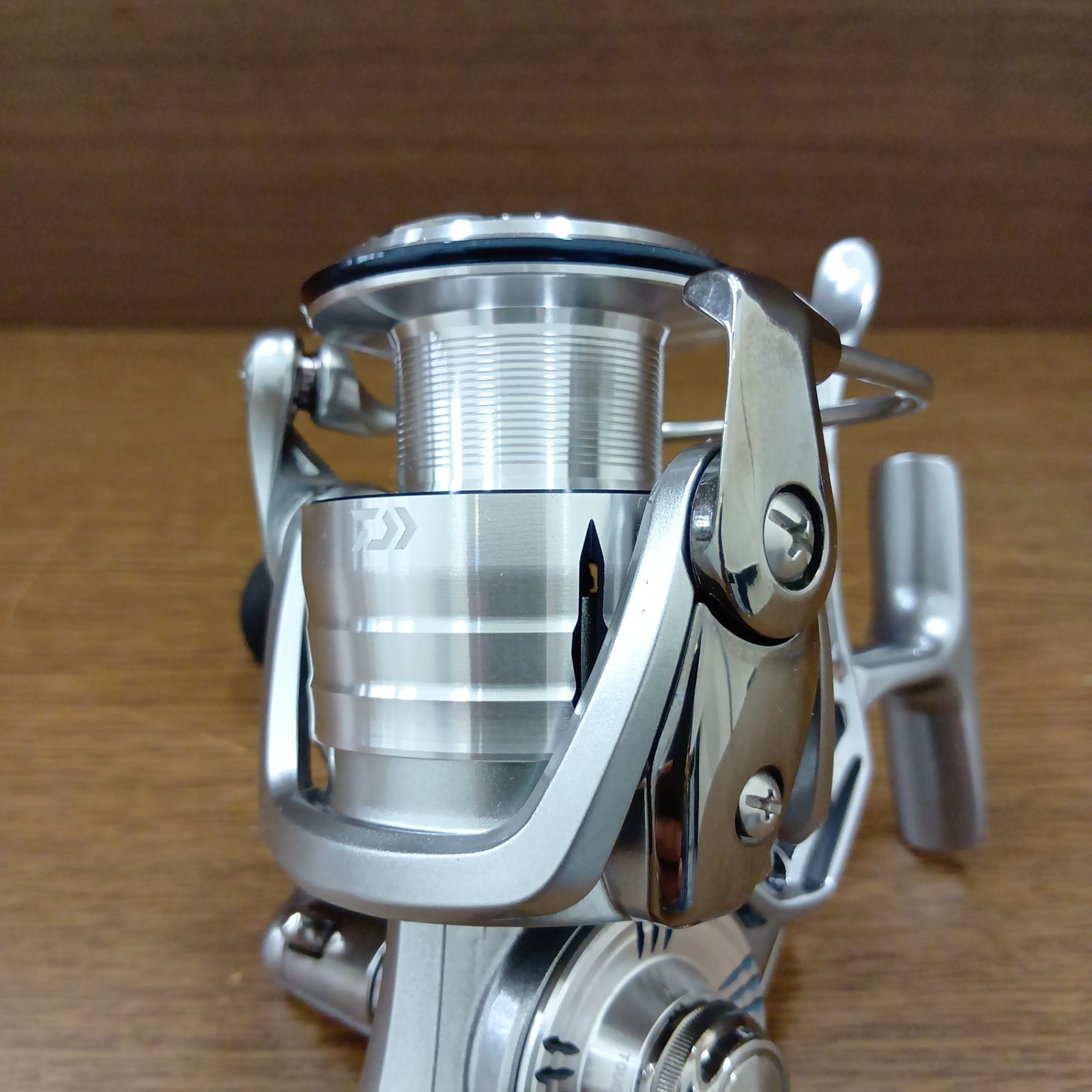 ダイワ(DAIWA) 24 インパルト 3000LBD スピニングリール 【極美品