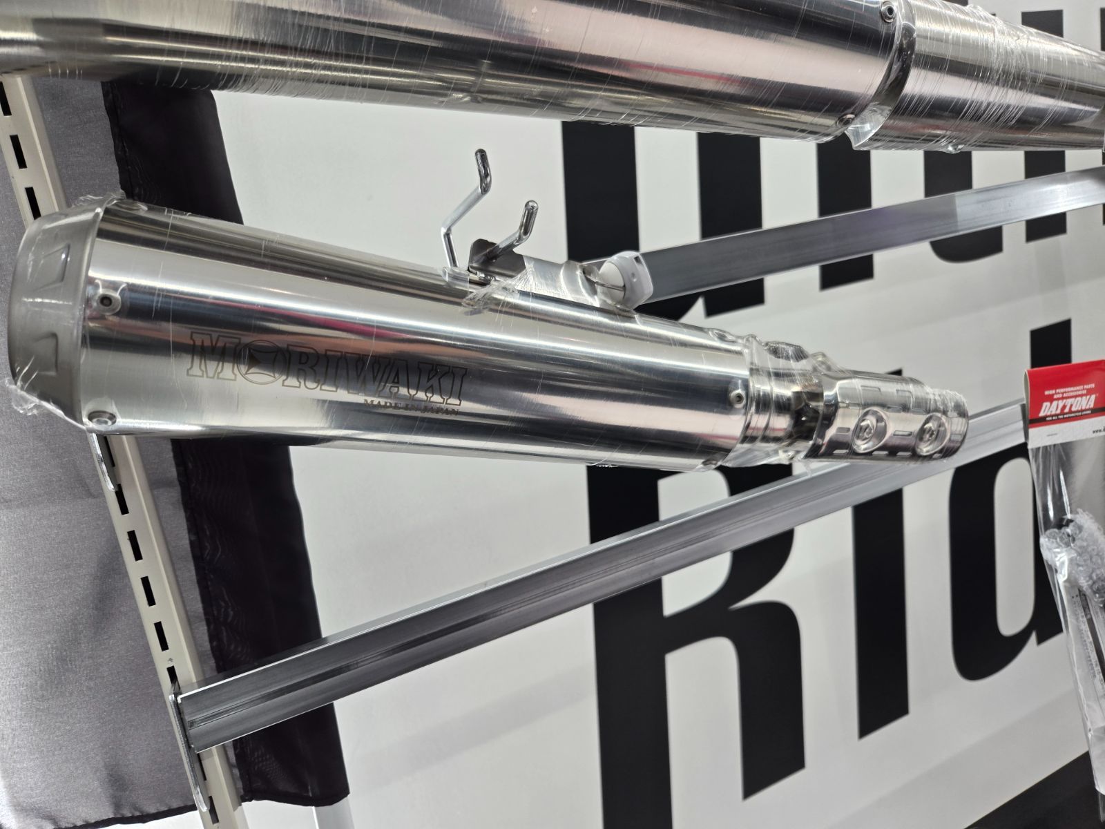 モリワキ】Slip-On Exhaust SHORT MEGAPHONE SUS【箱無し・備品あり