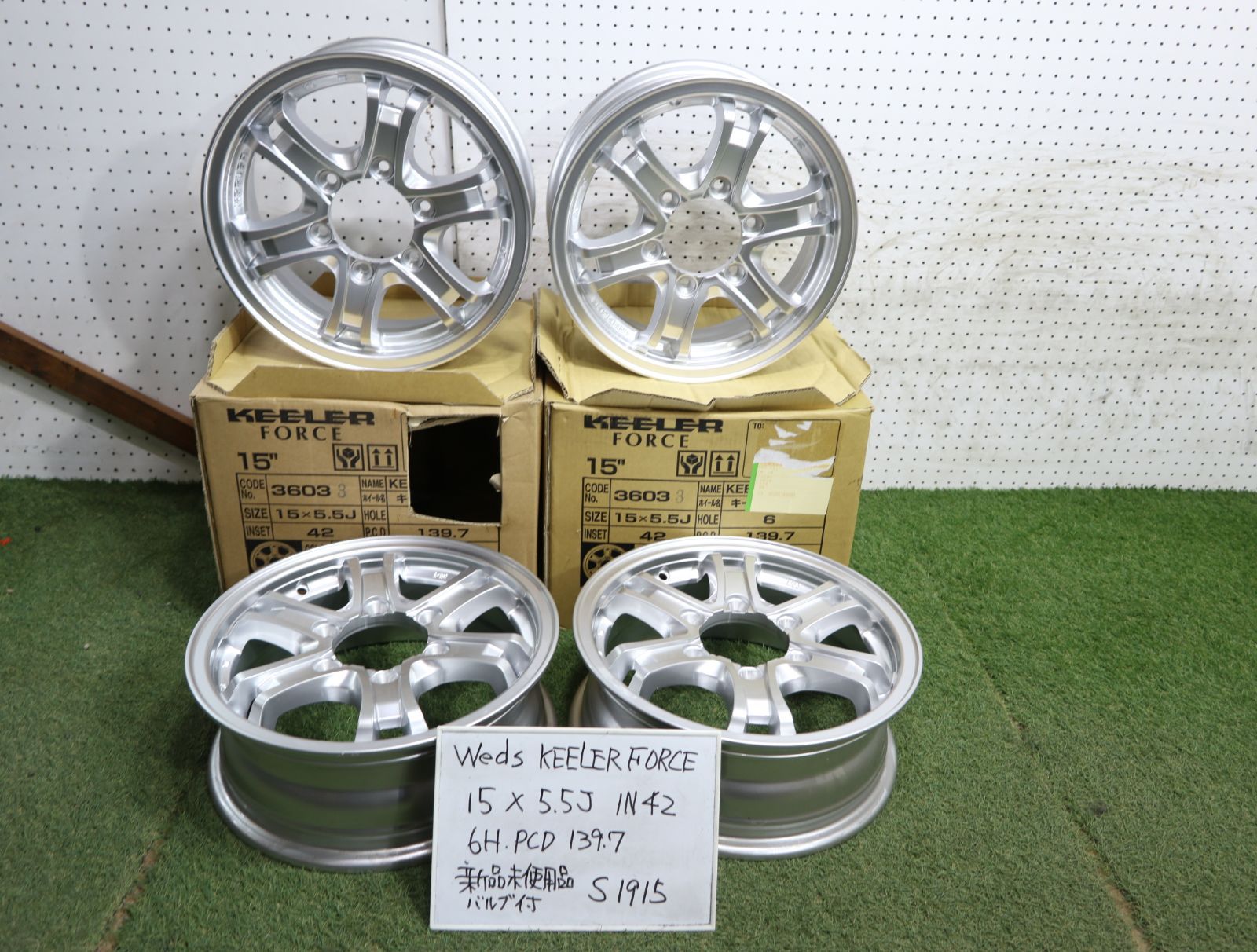 1(S1915)新品未使用品(バルブ付)Weds KEELER FORCE/15×5.5J IN42/6H PCD 139.7☆