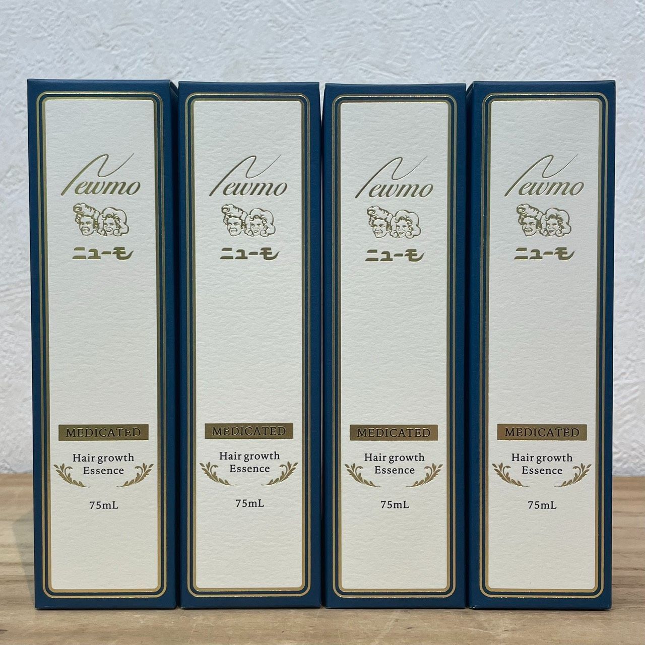 Y*u様 ニューモ ニューモ 75ml 新品未使用 4本まとめ売り 成】未使用品!! Newmo Hair growth Essence ニューモ 薬用育毛剤 75ml