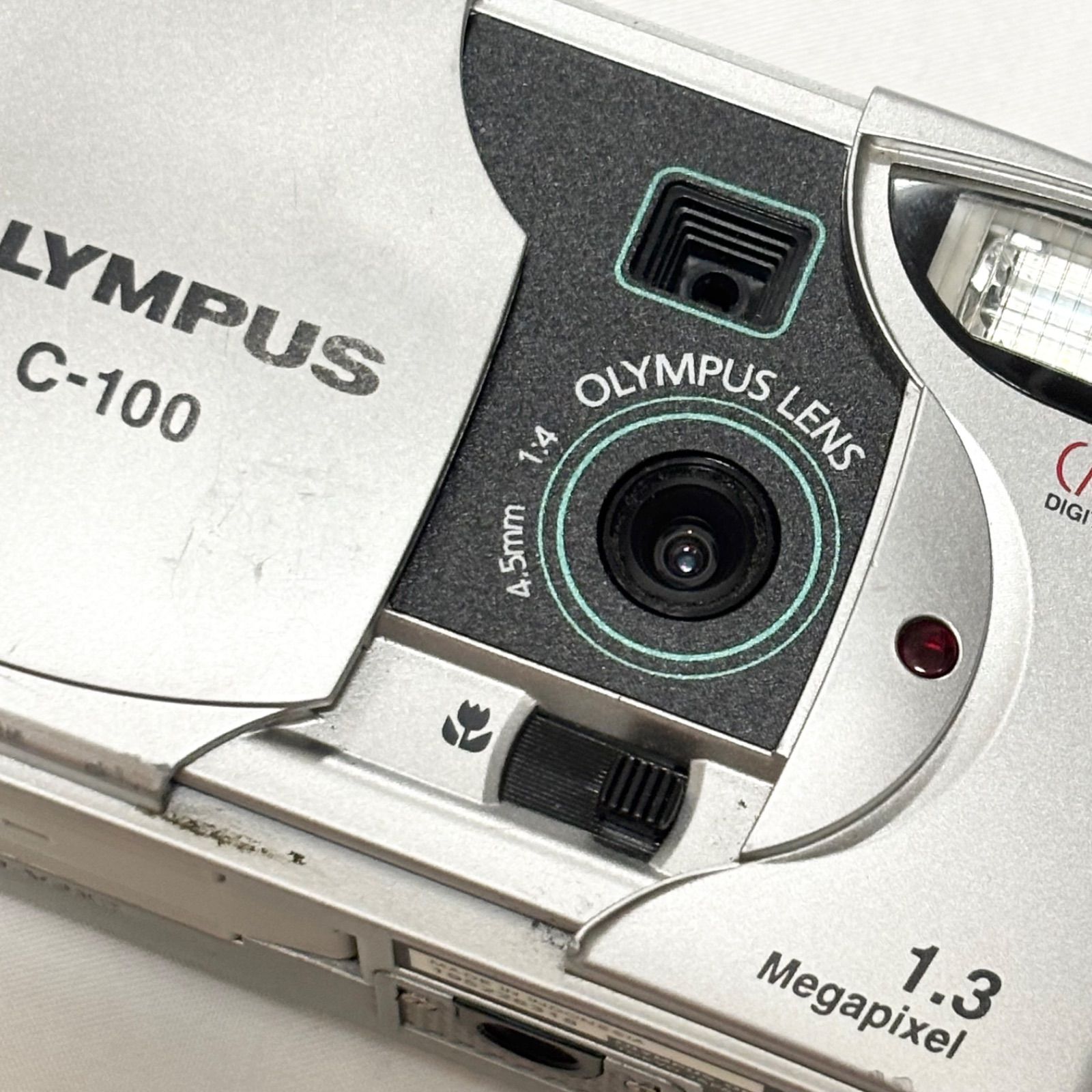 送料無料】OLYMPUS/オリンパス/C-100/シルバー/コンパクトデジタル