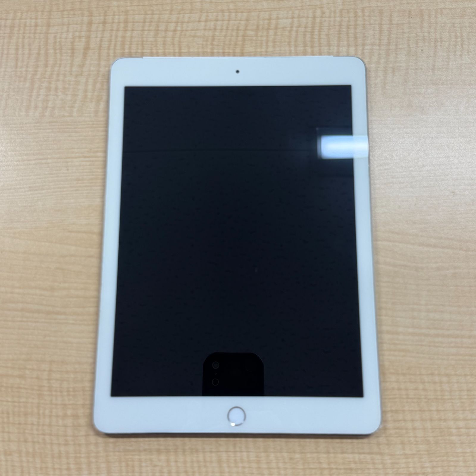 ジャンク】iPad Air2 本体 16GB シルバー SoftBank SIMロック - メルカリ