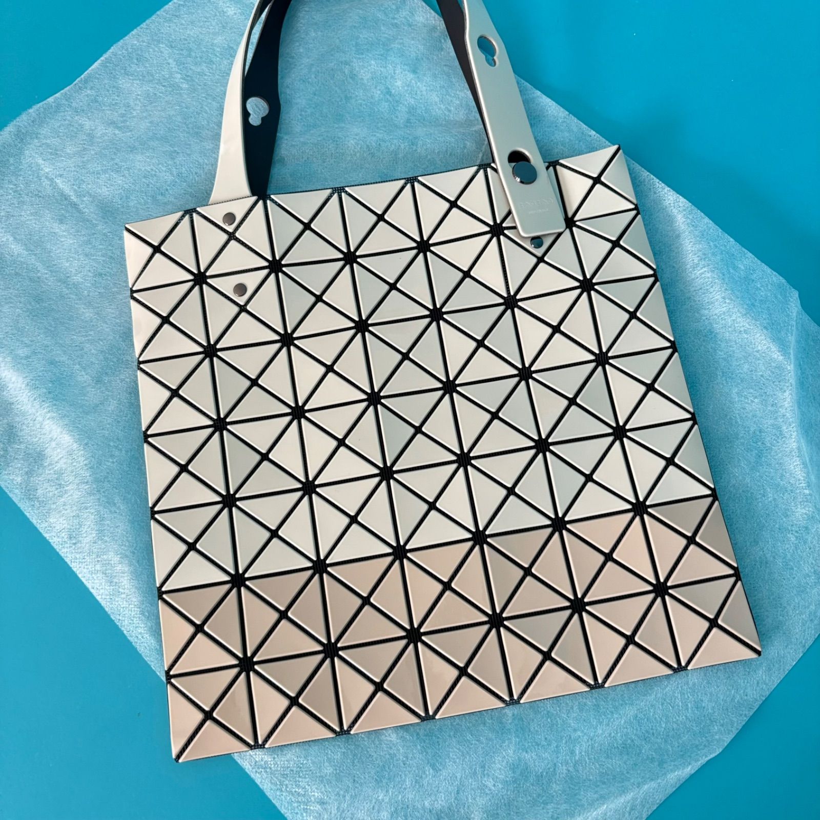 259 BAOBAO ISSEY MIYAKE バオバオ イッセイミヤケ プリズム バイカラー ハンドバッグ ベージュ　モカ