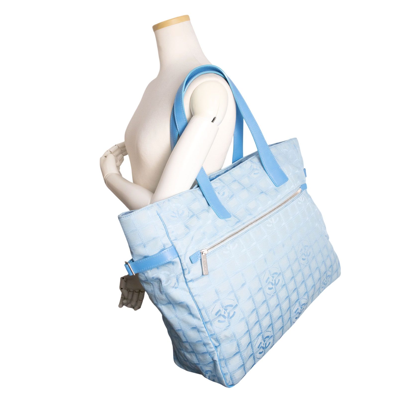 美品】本物 正規品 シャネル トラベルライントート 水色 ブルー ニュー
