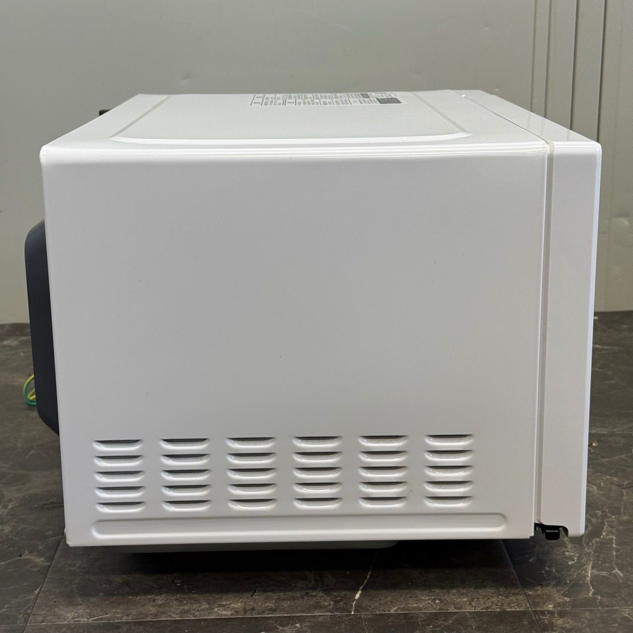 ☆送料込！TOSHIBA 東芝 電子レンジ ER-M17Y(W) 17L フラット庫内 2023