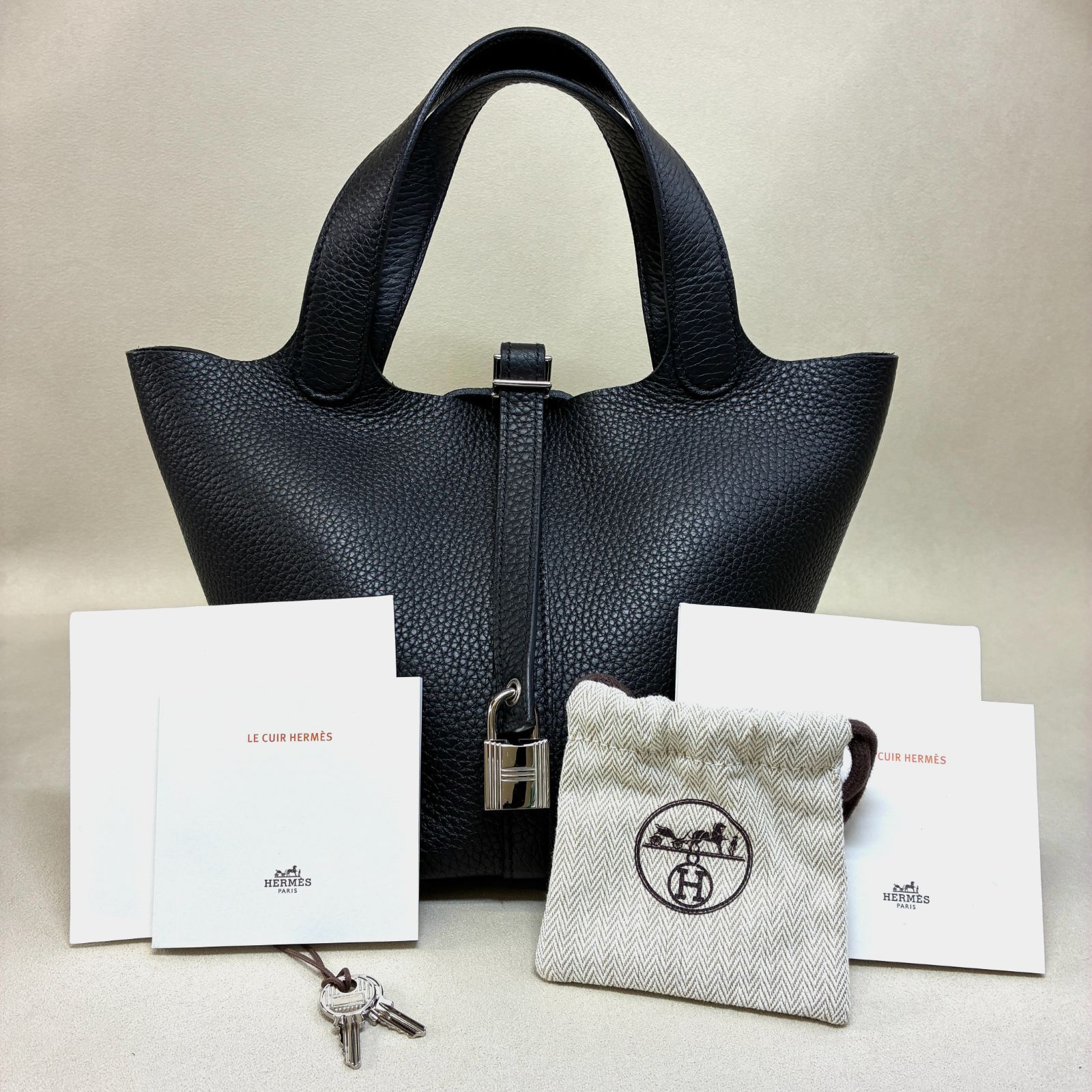 HERMES エルメス ピコタンロック18 PM ハンドバッグ ノワール ブラック シルバー金具 W刻印 2024年製 326,700円