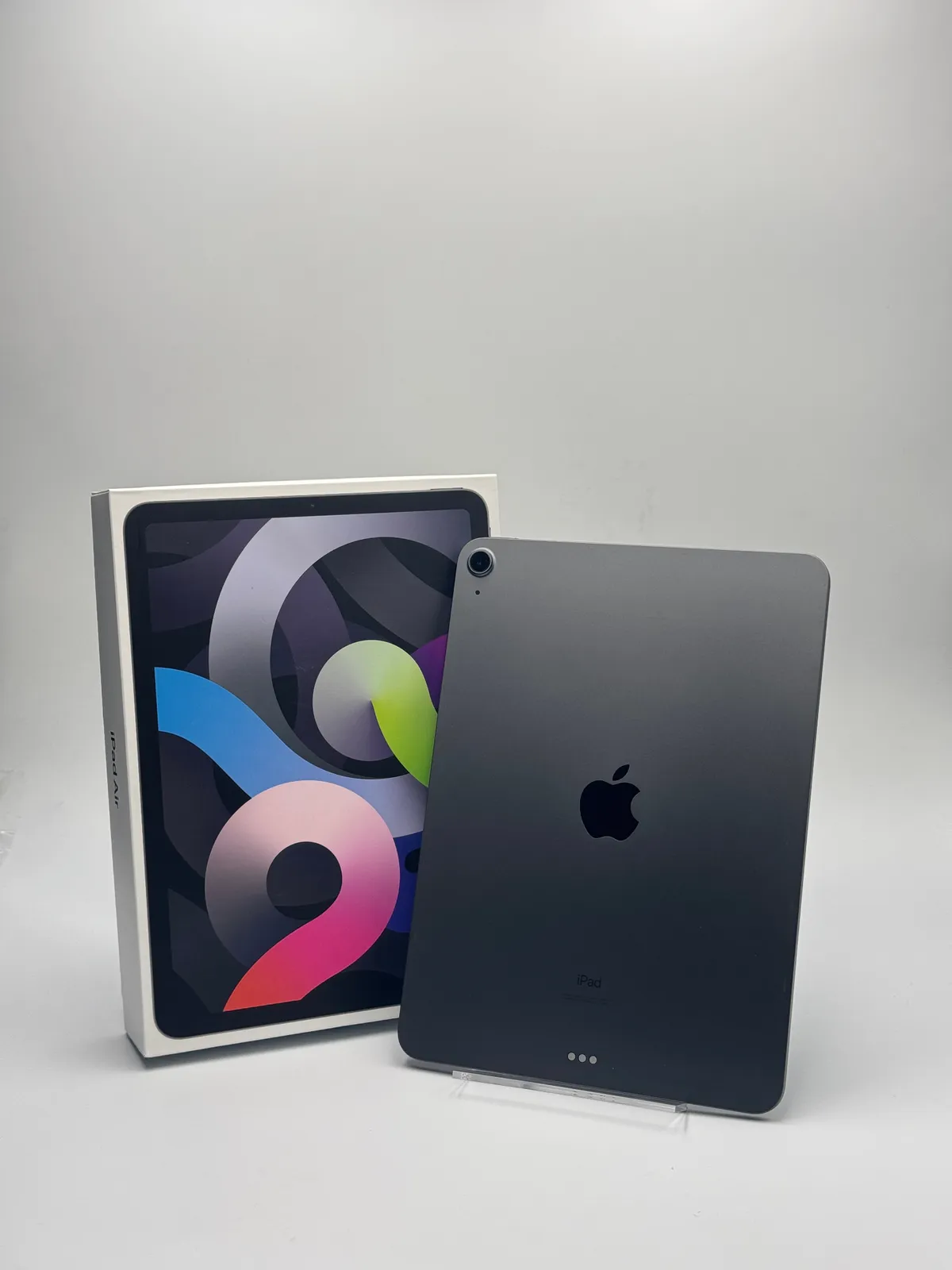 B】iPad mini 第4世代 128GB スペースグレイ Wi-Fi バッテリー【83
