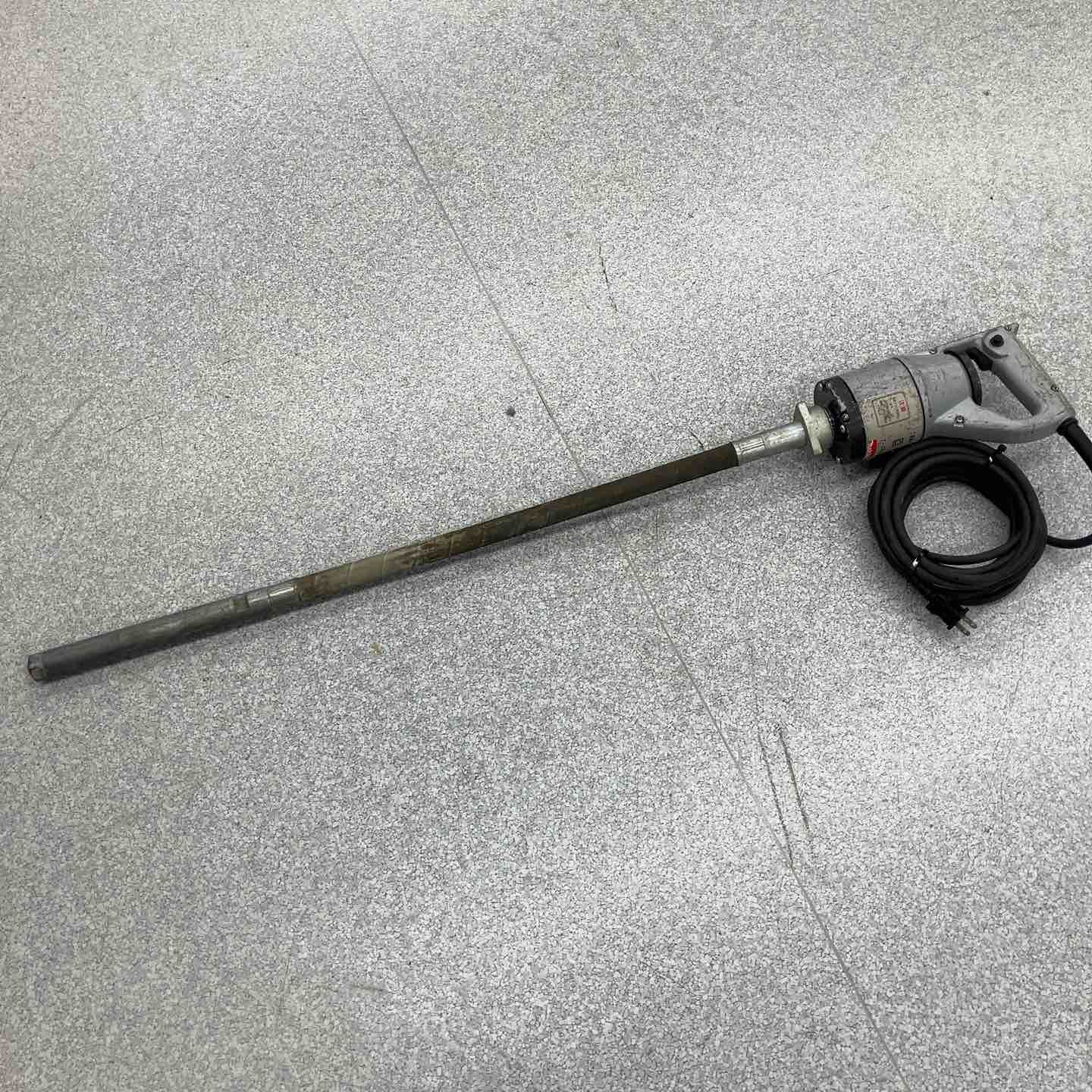 ☆マキタ(makita) コンクリートバイブレーター VR2806A【八潮店】