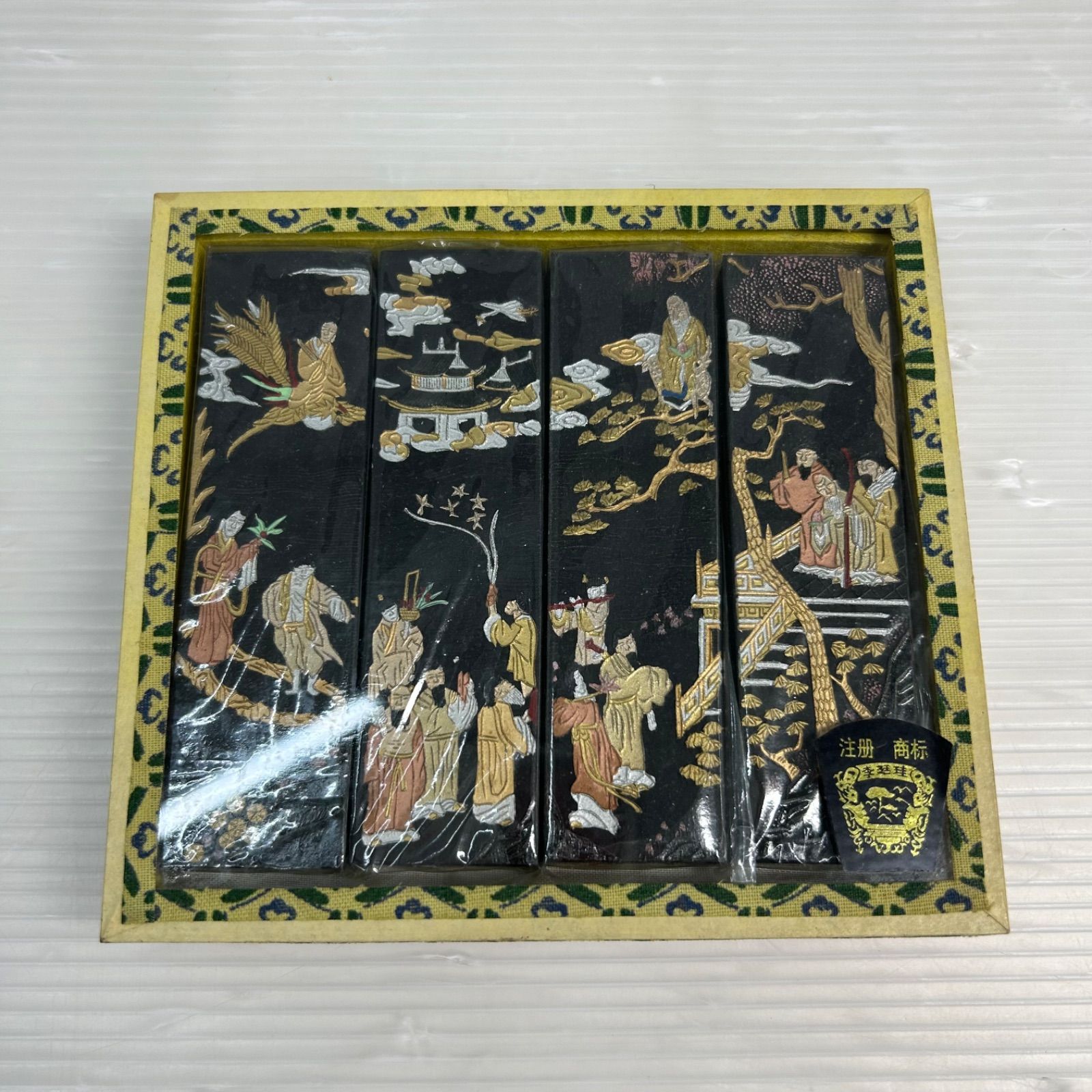 ☆新品 未使用 中国古墨 絵墨 4点 ☆彩絵仙人図 文房四宝 書道具 箱付