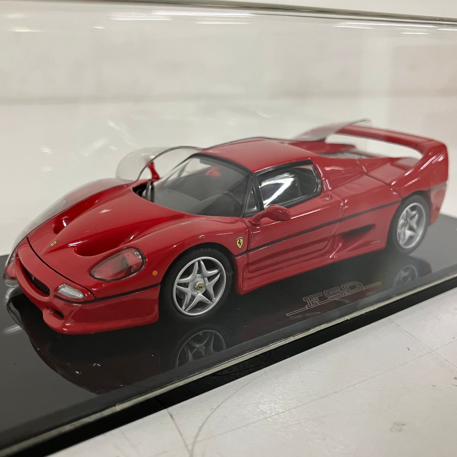 Kyosho Ferrari F50 RED BLACK INTERIOR 1/43 ミニカー 中古 良好