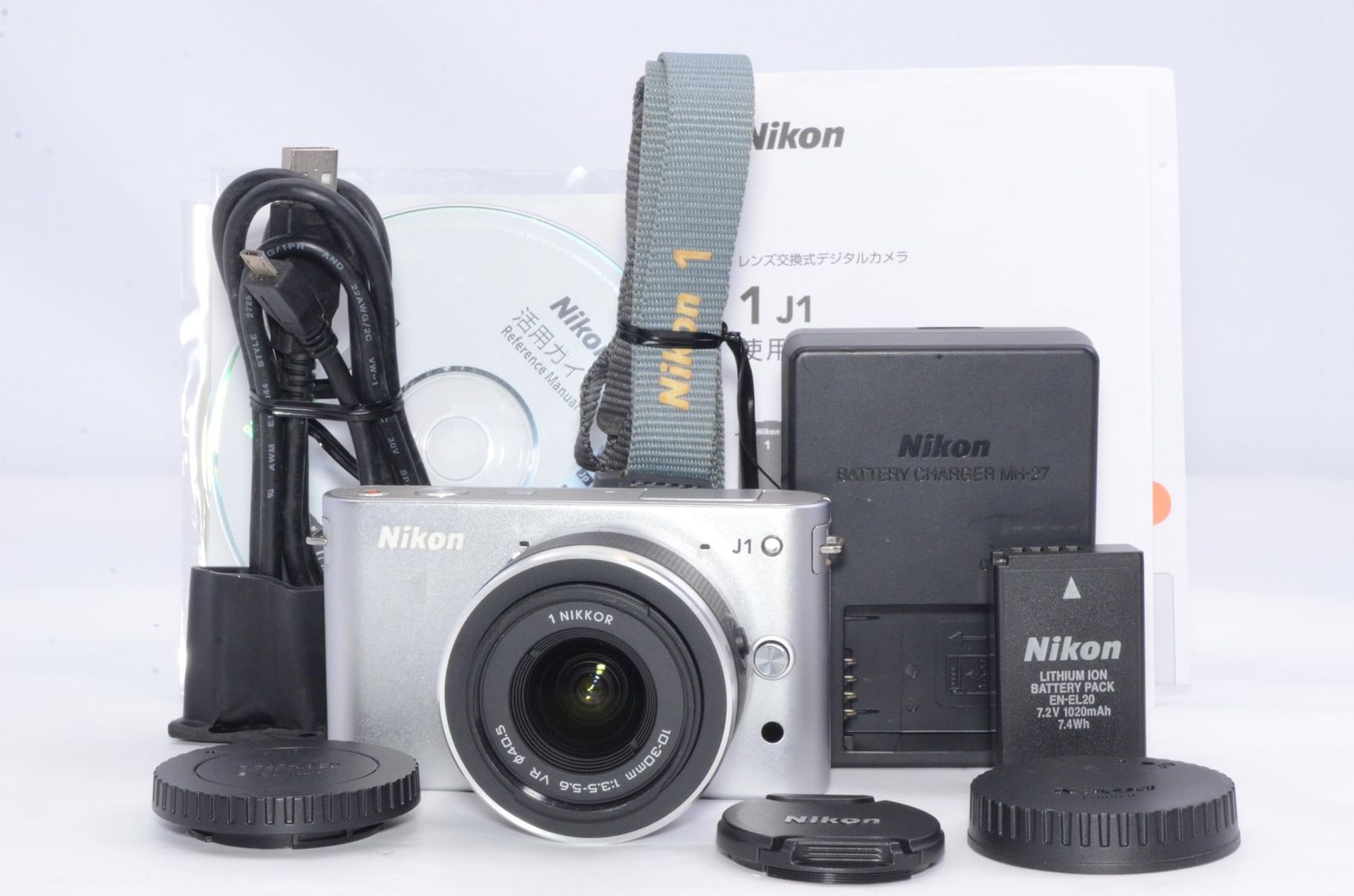 Nikon 1 J1 표준 줌 렌즈 키트 (실버 렌즈 필터 포함), 실용적, 양호