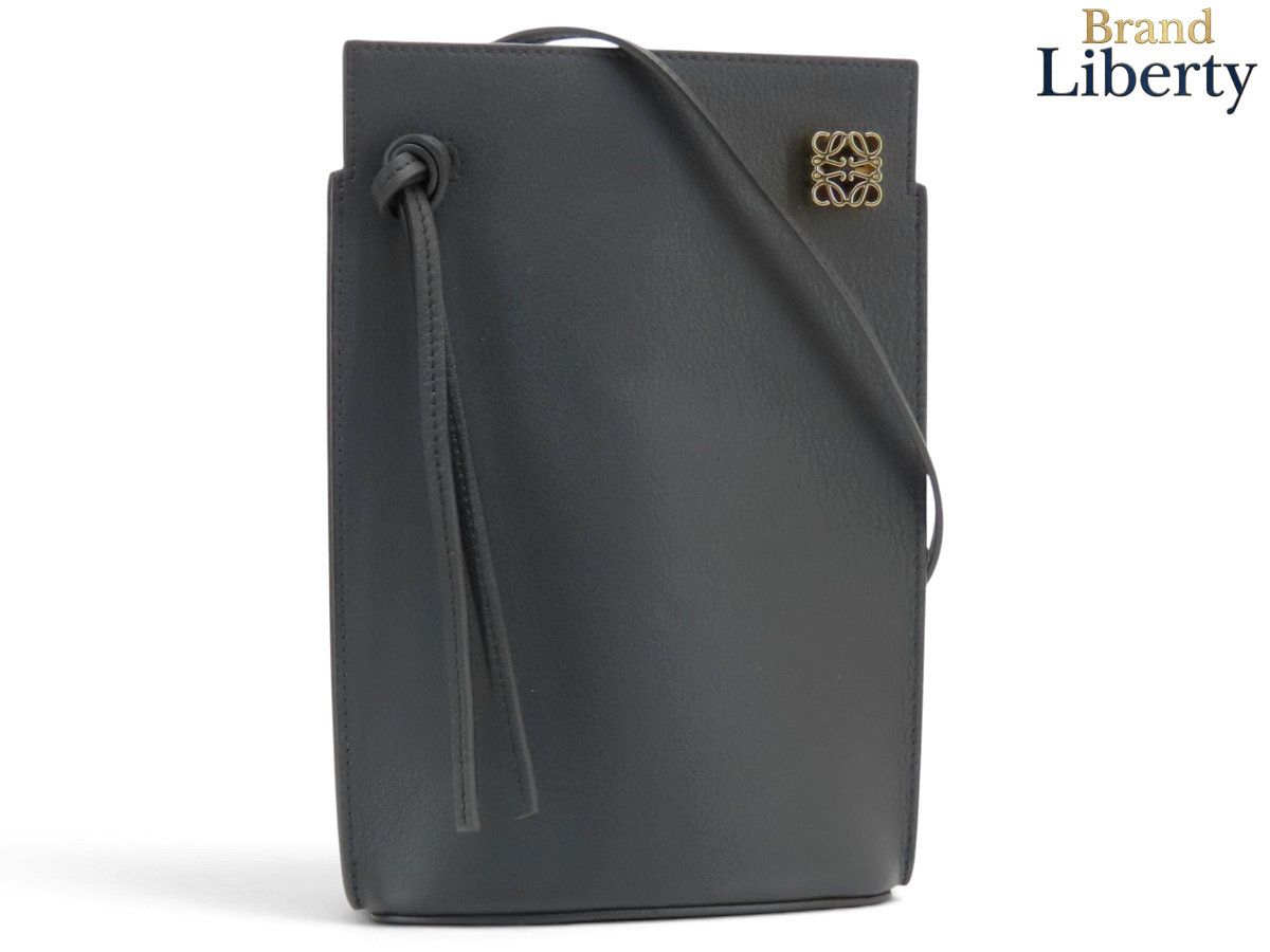 【新品同様】ロエベ LOEWE ダイスポケット ショルダーポーチ 斜め掛けショルダーバッグ ポシェット 小物入れ フォンケース フォンポーチ ブラック カーフレザー C630R12X01