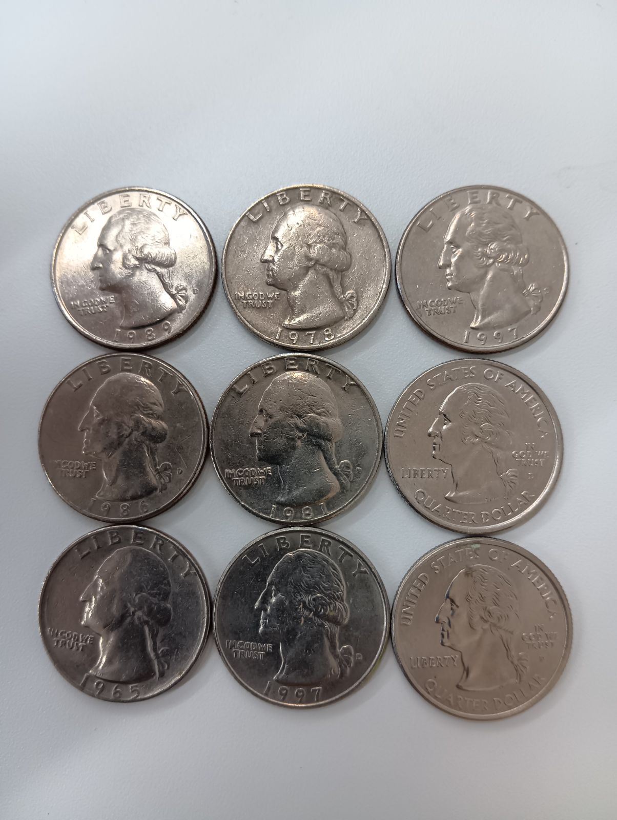 アメリカ 25セント硬貨(クォーターダラー)9枚セット 合計2.25ドル アメリカ 25セント硬貨(クォーターダラー)9枚セット 合計2.25ドル