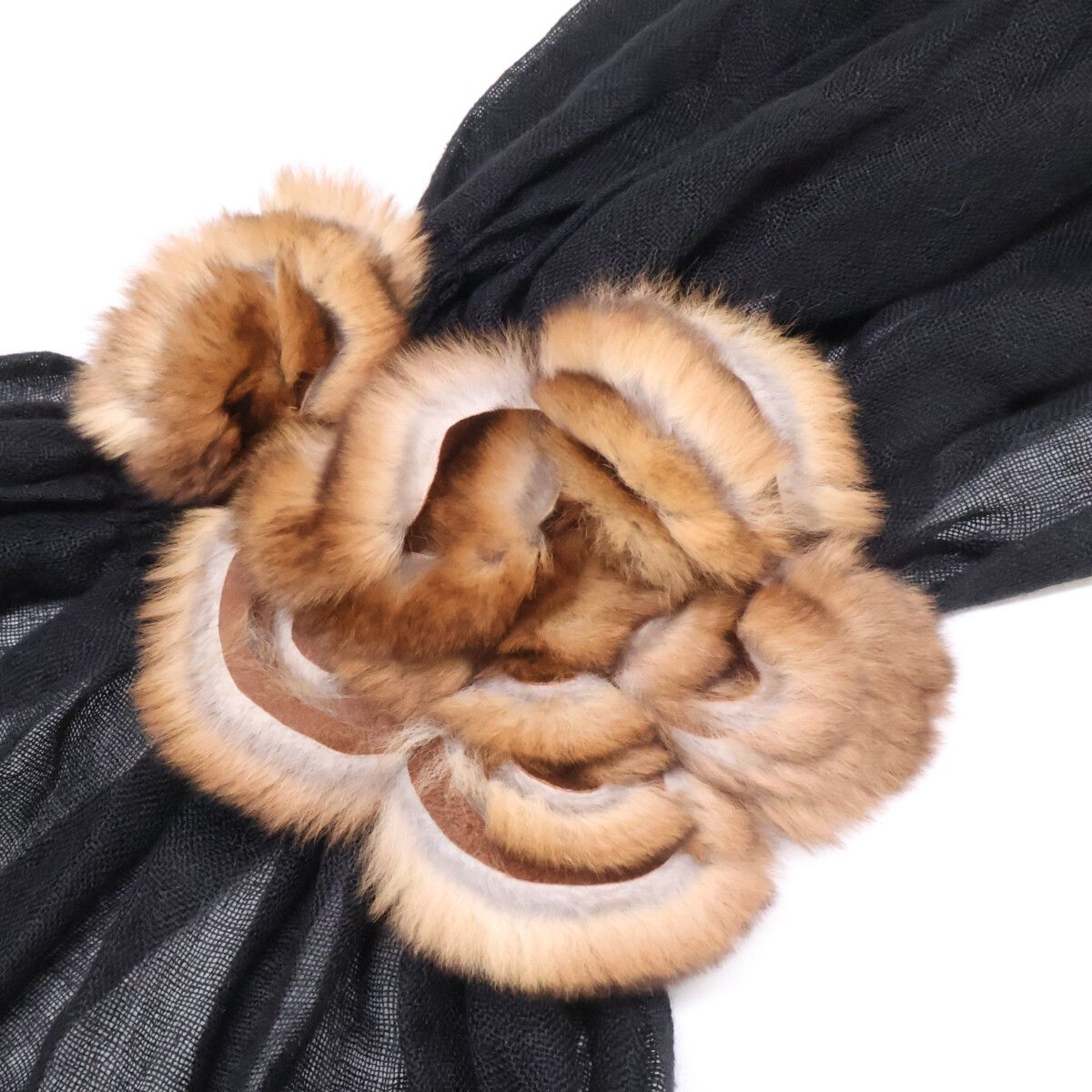 フェンディ　ミンクティペット FENDI フェンディ ミンクファー付 カシミヤ/シルク - メルカリ