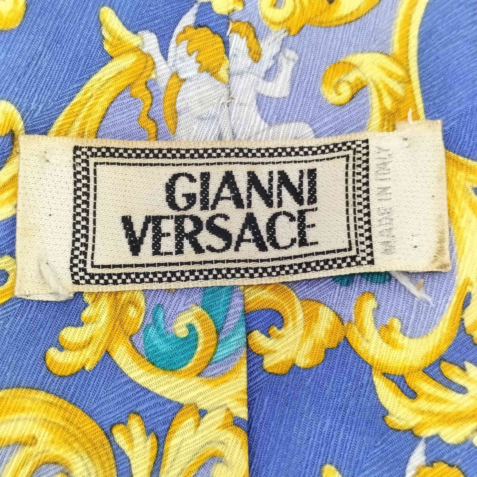ジャンニヴェルサーチ GIANNI VERSACE MADE IN ITALY イタリア製 総柄