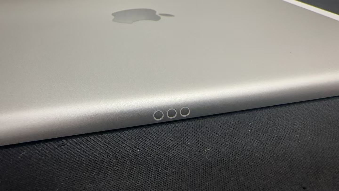 iPad 第9世代 64GB シルバー Cellularモデル SIMフリー ++925083