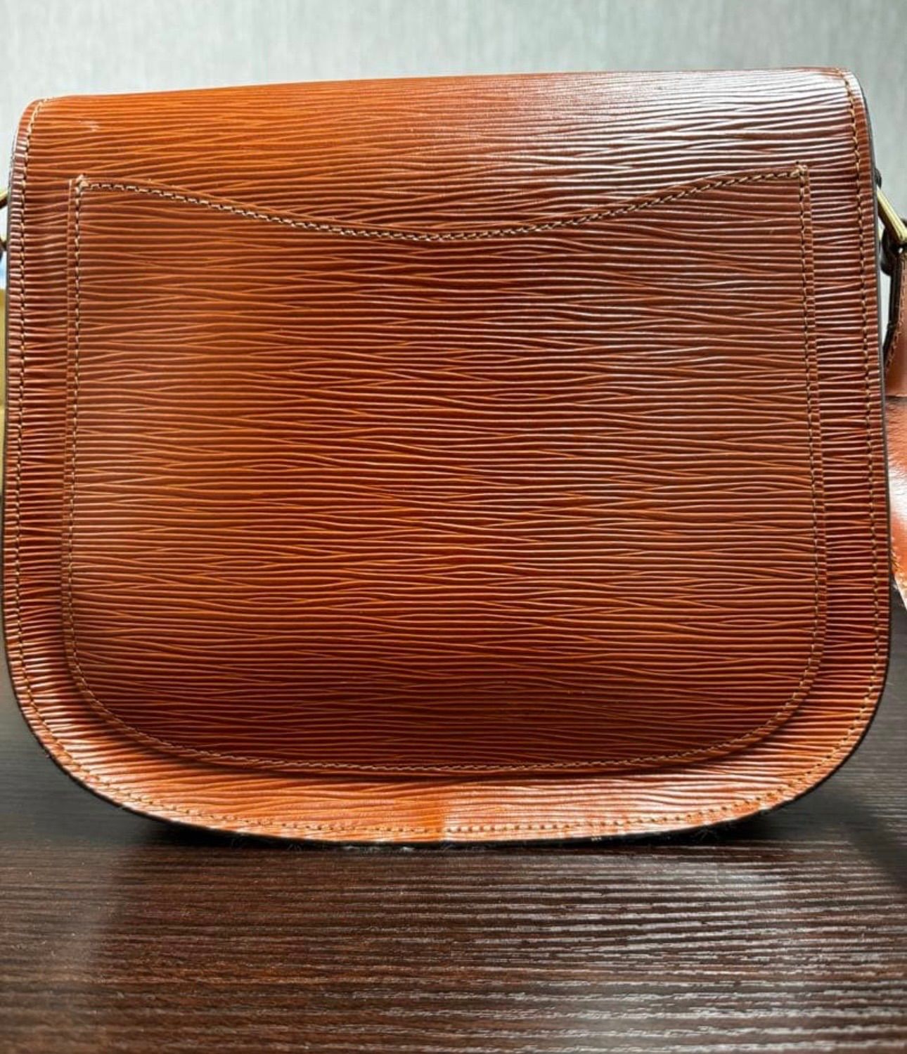 LOUIS VUITTON エピ ショルダーバッグ ブラウン - メルカリ