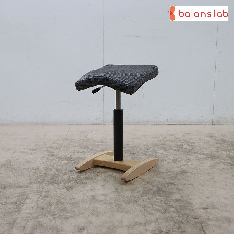 美品 balans lab バランスラボ 腰痛対策椅子 バランス シナジー