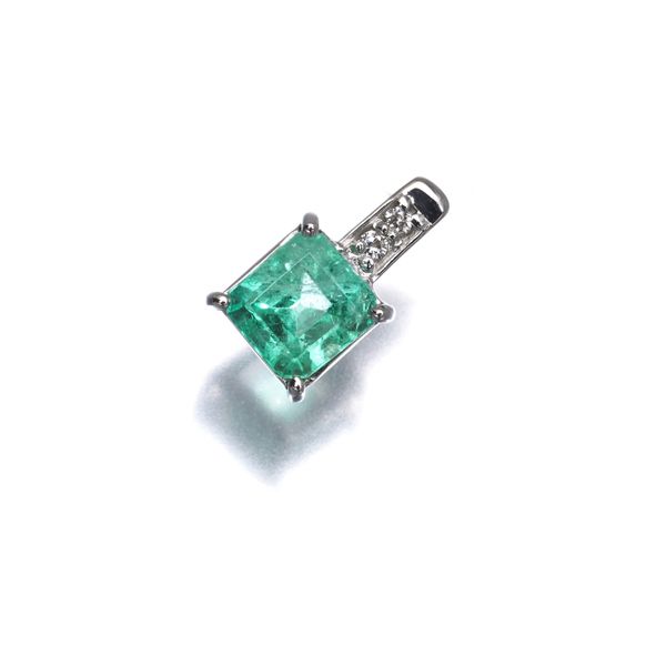 エメラルド 0.50ct ダイヤ ダイヤモンド 0.01ct ペンダントトップ