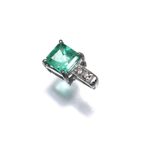Pt950 エメラルド 0.20/ダイヤ 0.05 ペンダントトップ エメラルド 0.50ct ダイヤ ダイヤモンド 0.01ct ペンダントトップ