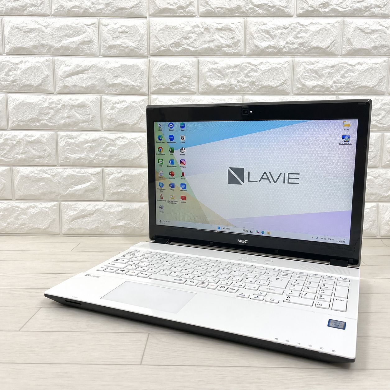 NEC LAVIE i7/16GB/SSD512GB Win11 Office2024 - メルカリ