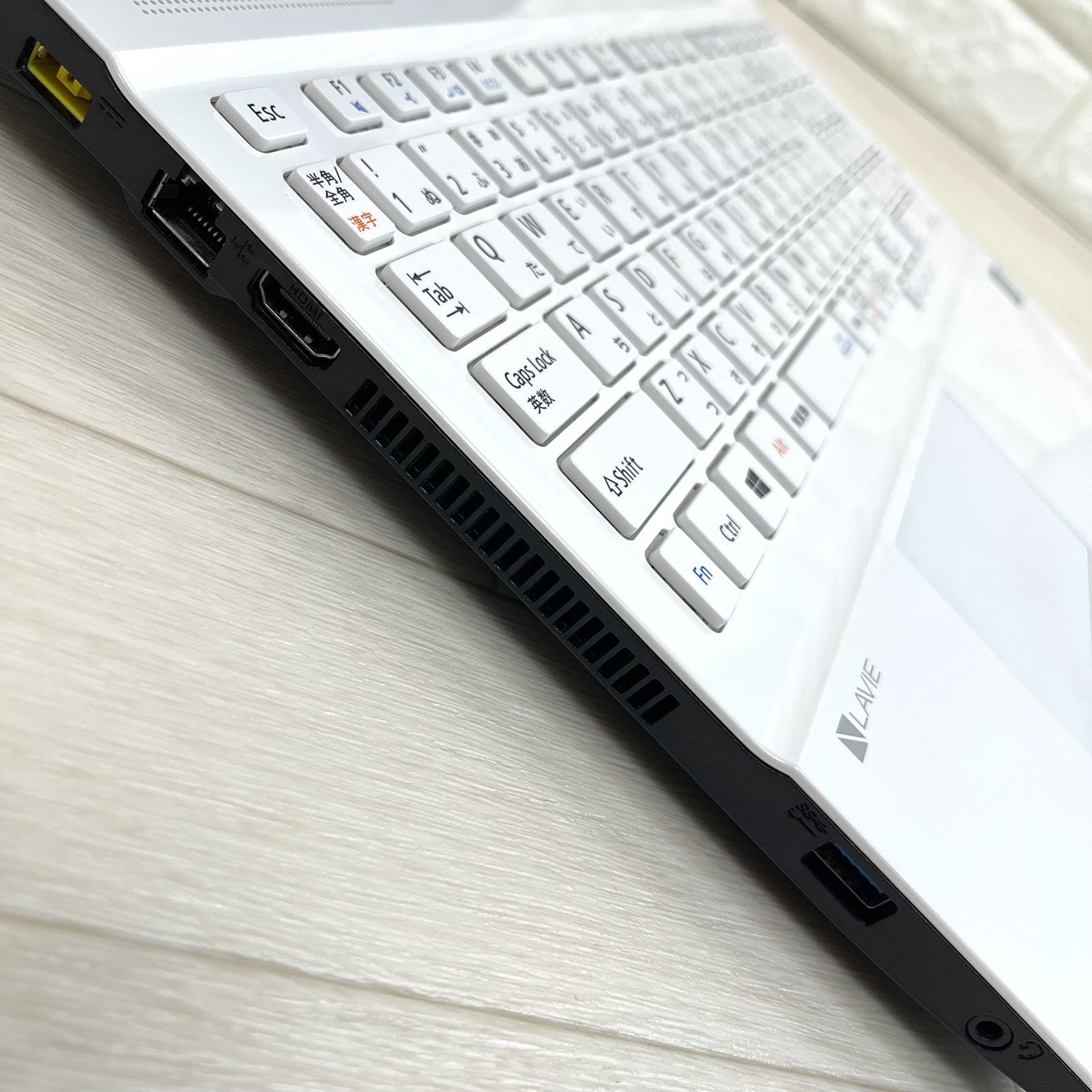 NEC LAVIE i7/16GB/SSD512GB Win11 Office2024 - メルカリ