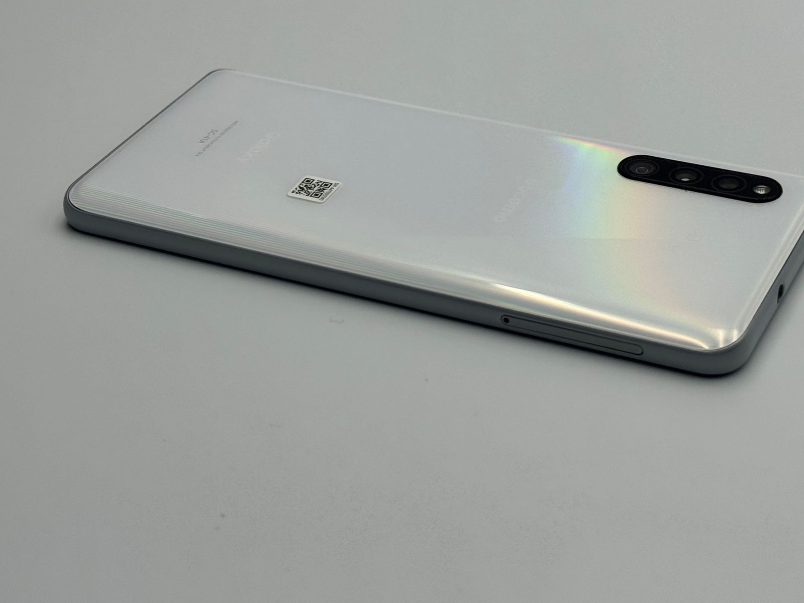 Galaxy A41 SC-41A ホワイト 中古B SIMフリー - メルカリ