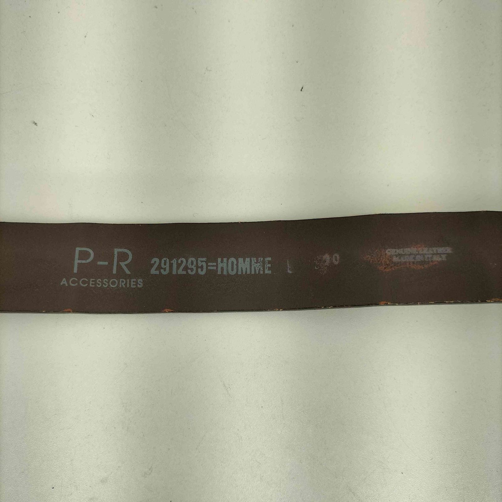 ニーキューイチニーキューゴーオム 291295＝HOMME クロコ型押し レザー