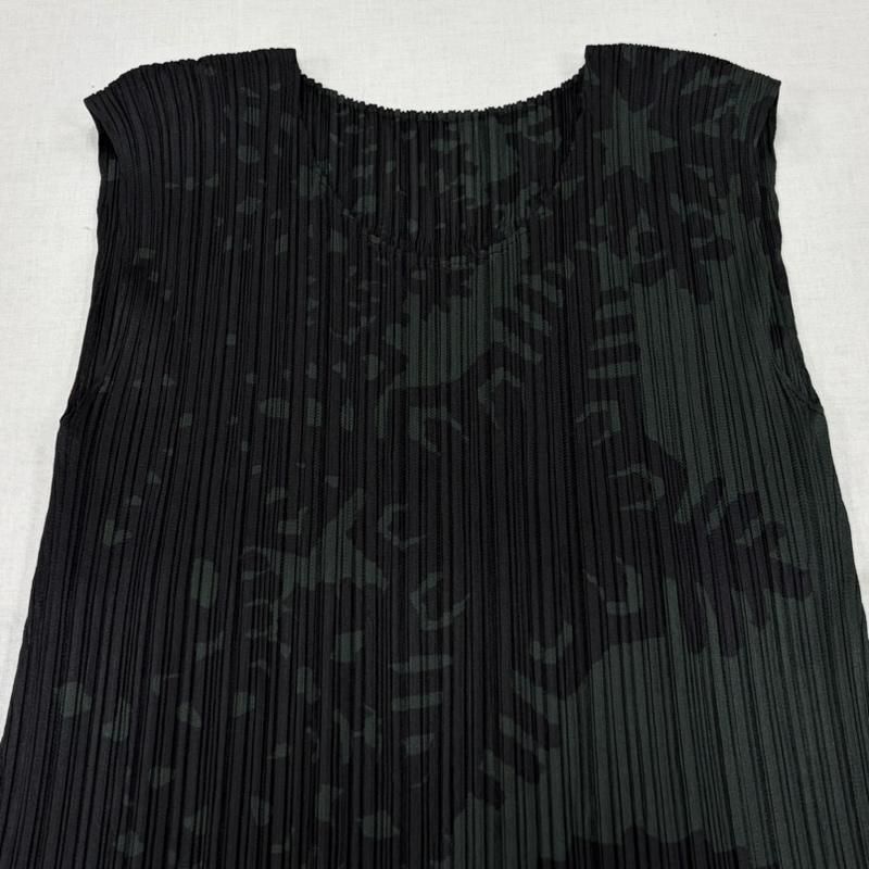 プリーツプリーズ ISSEY MIYAKE イッセイミヤケ ノースリーブ フレンチ 