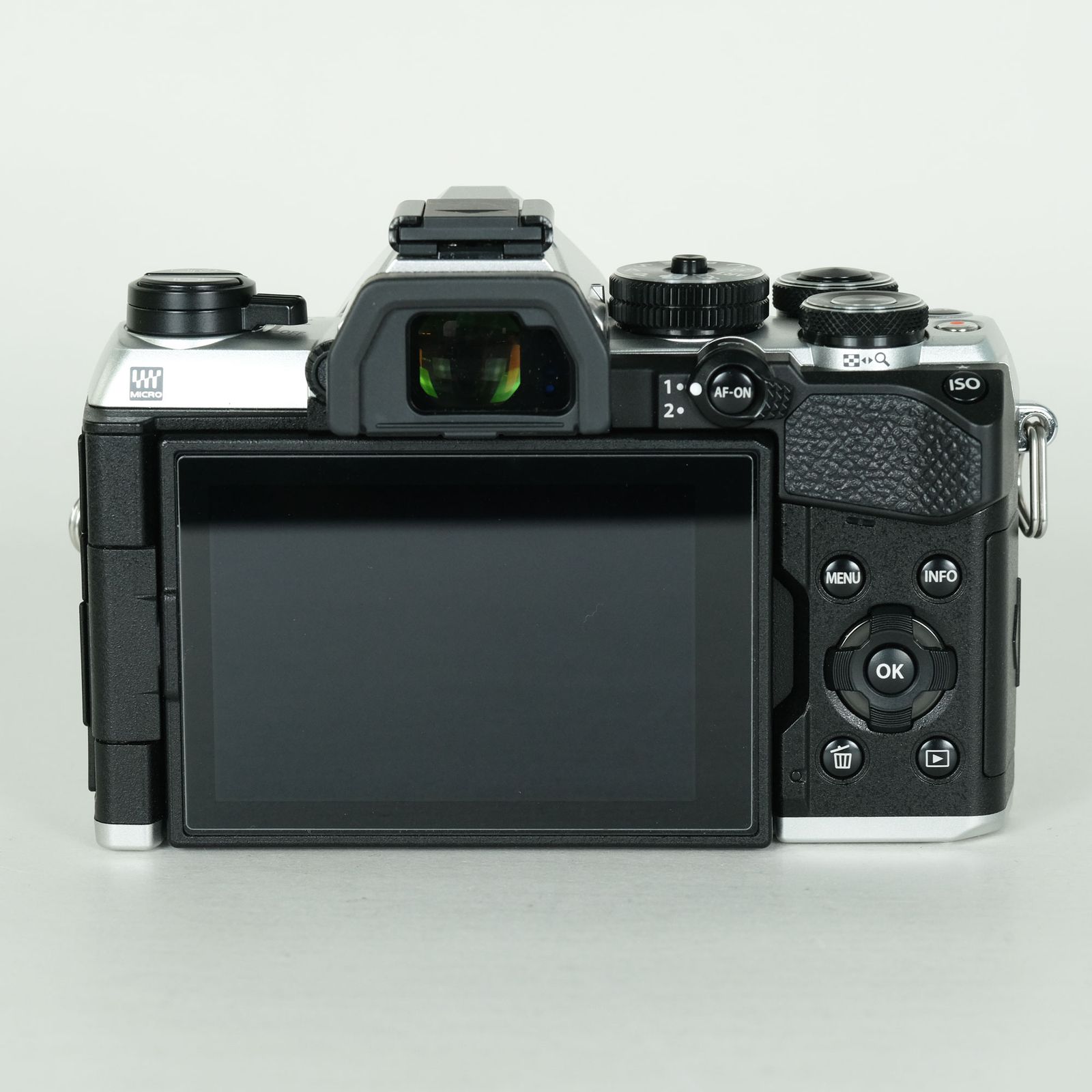 美品 | シャッター数] OM SYSTEM OM-5 Mark II ボディ シルバー