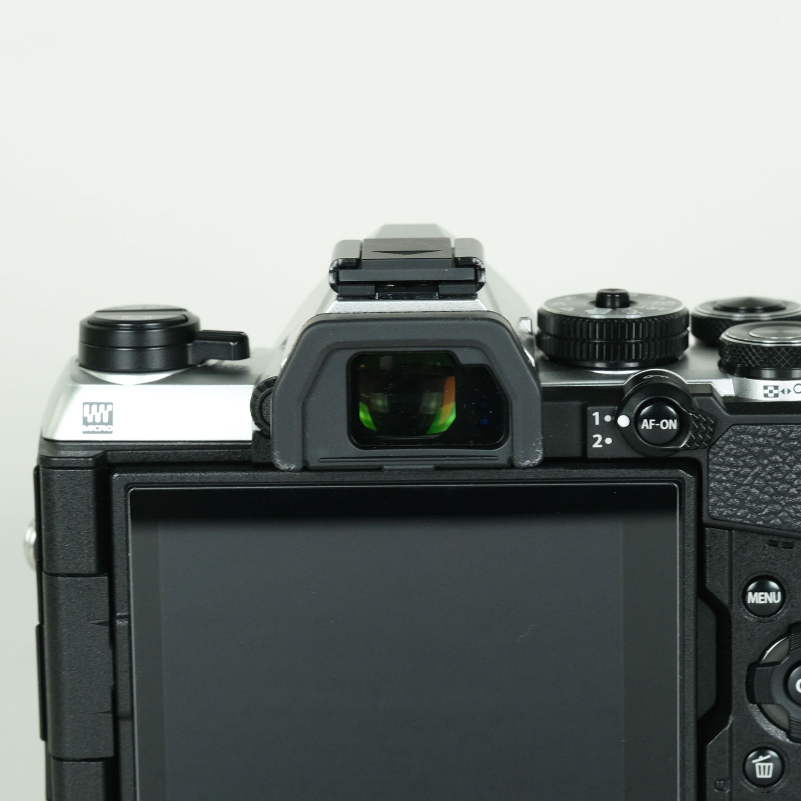 美品 | シャッター数] OM SYSTEM OM-5 Mark II ボディ シルバー