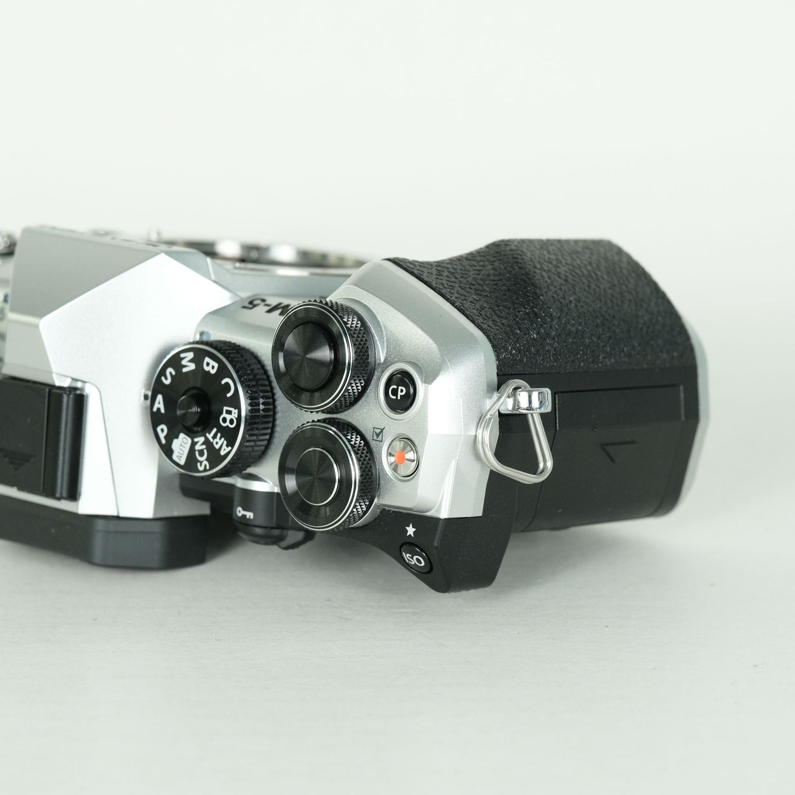 美品 | シャッター数] OM SYSTEM OM-5 Mark II ボディ シルバー