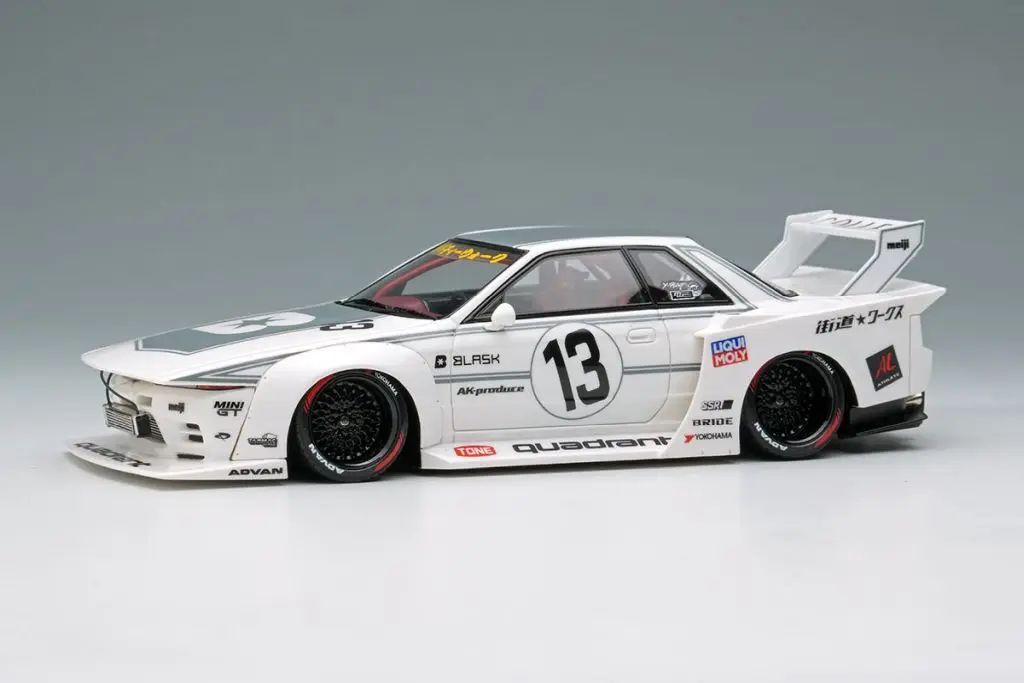 【新品】ミニカー 1/43 LB-KAIDO WORKS NISSAN SKYLINE(R32) 東京オートサロン2025(ホワイト×グレーストライプ) [LB030]