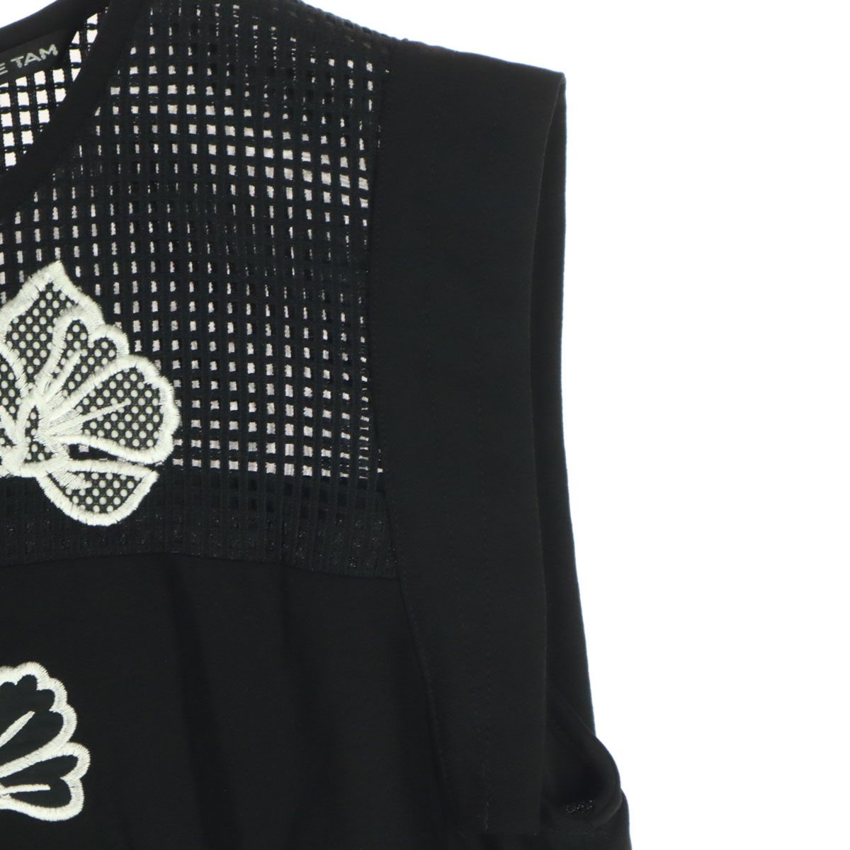 美品 VIVIENNE TAM ヴィヴィアンタム 花刺繍 ノースリーブ ワンピース