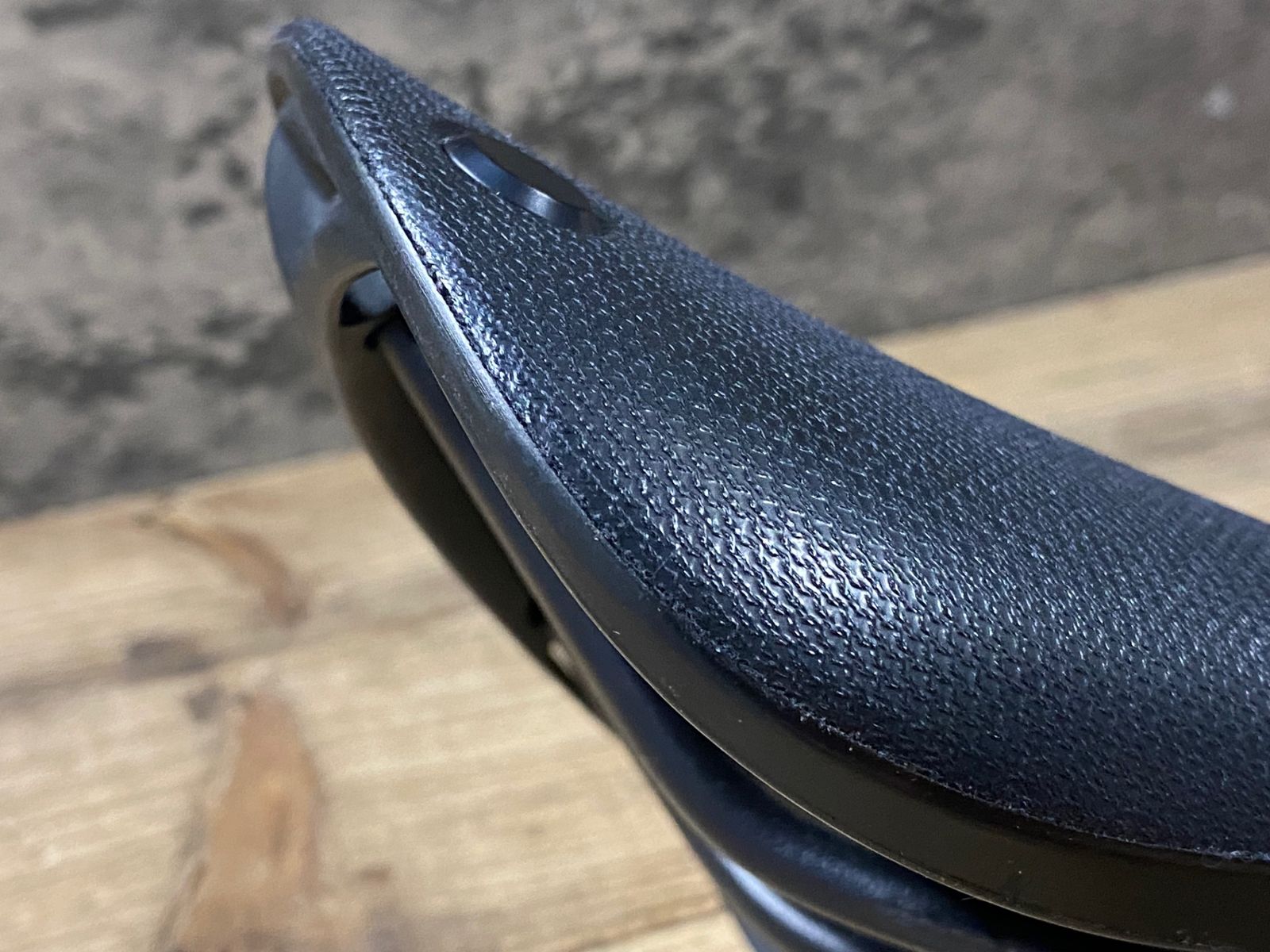 BROOKS レーザーサドル 黒 BROOKS レーザーサドル 黒 レザーサドル 製品一覧 - BROOKS ブルックス