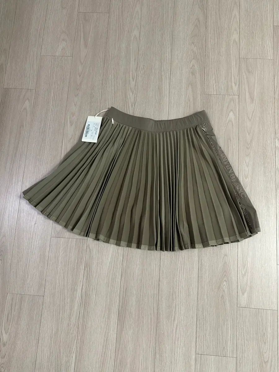 ランバン ブラン ゴルフ スカート 67 正規品 新品