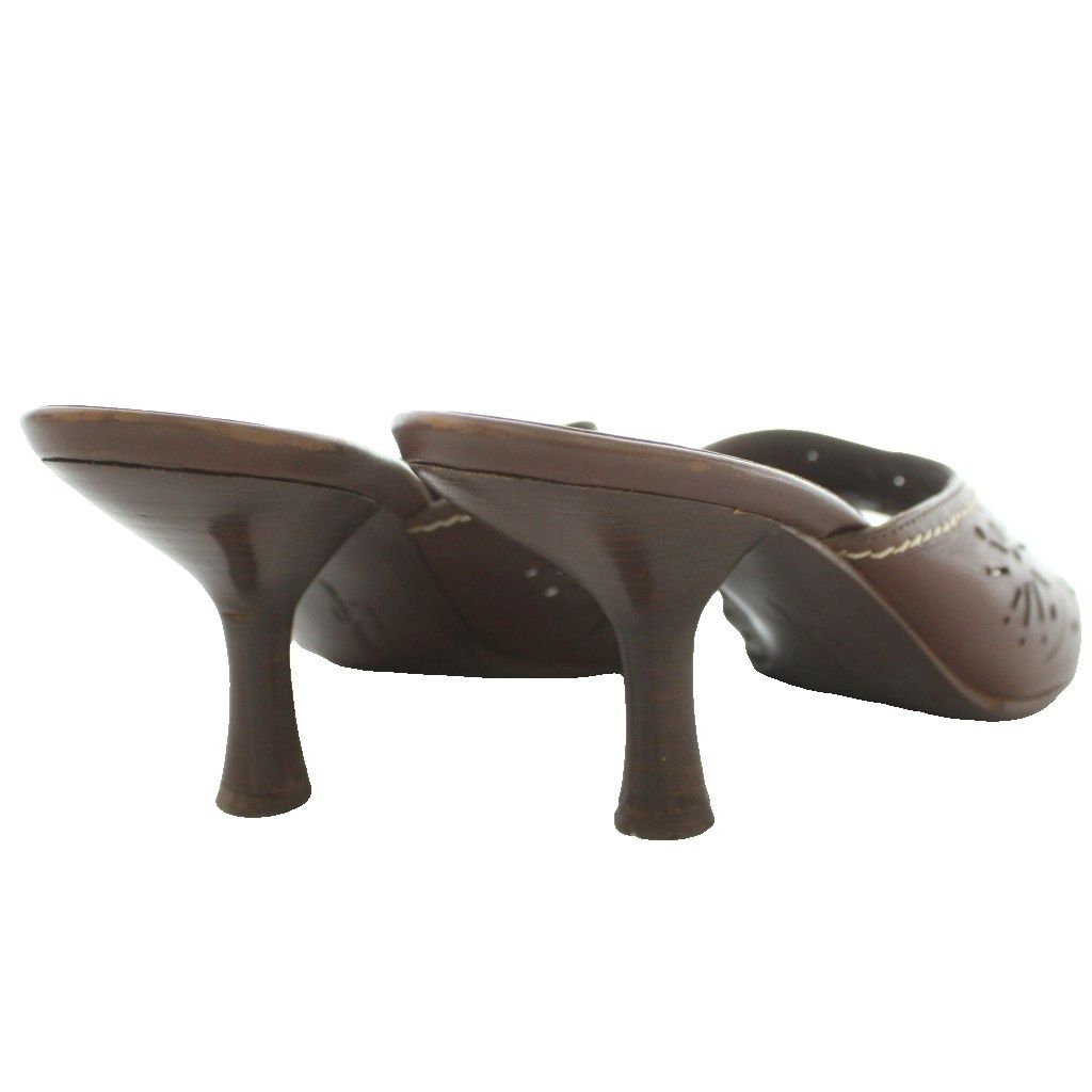 サルヴァトーレフェラガモ Salvatore Ferragamo カットワークサンダル
