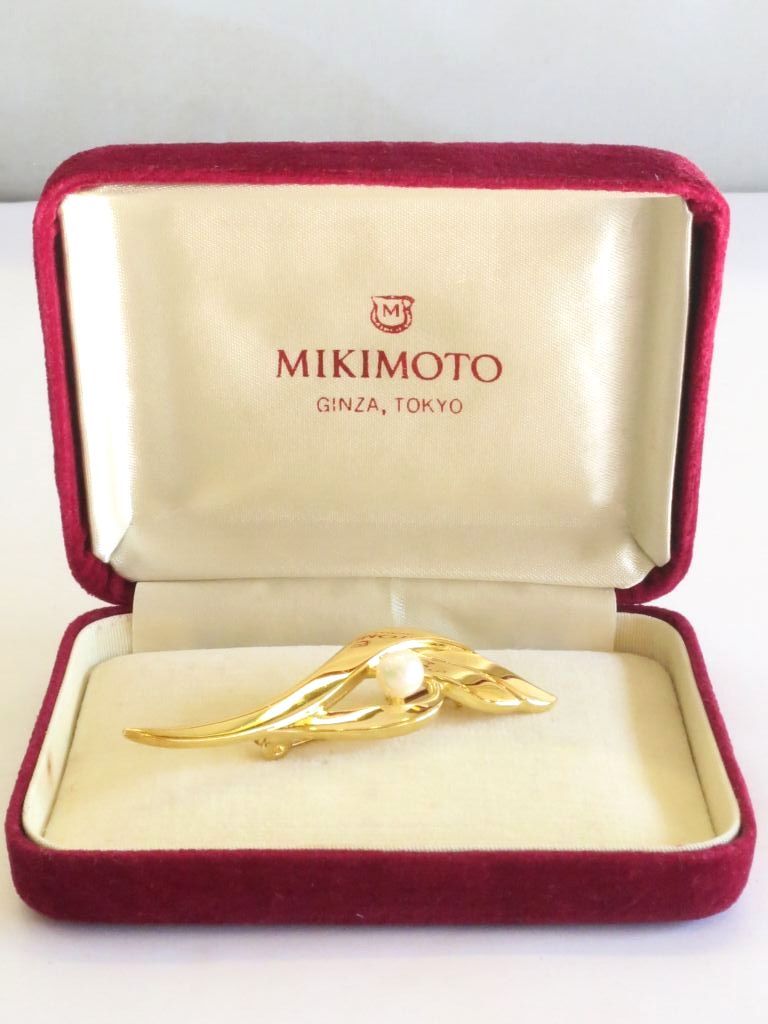 極美品✨ MIKIMOTO パール ブローチ 本真珠 ゴールドメッキ 10mm 233510】MIKIMOTO ミキモト 本真珠 ブローチ ゴールドメッキ - メルカリ