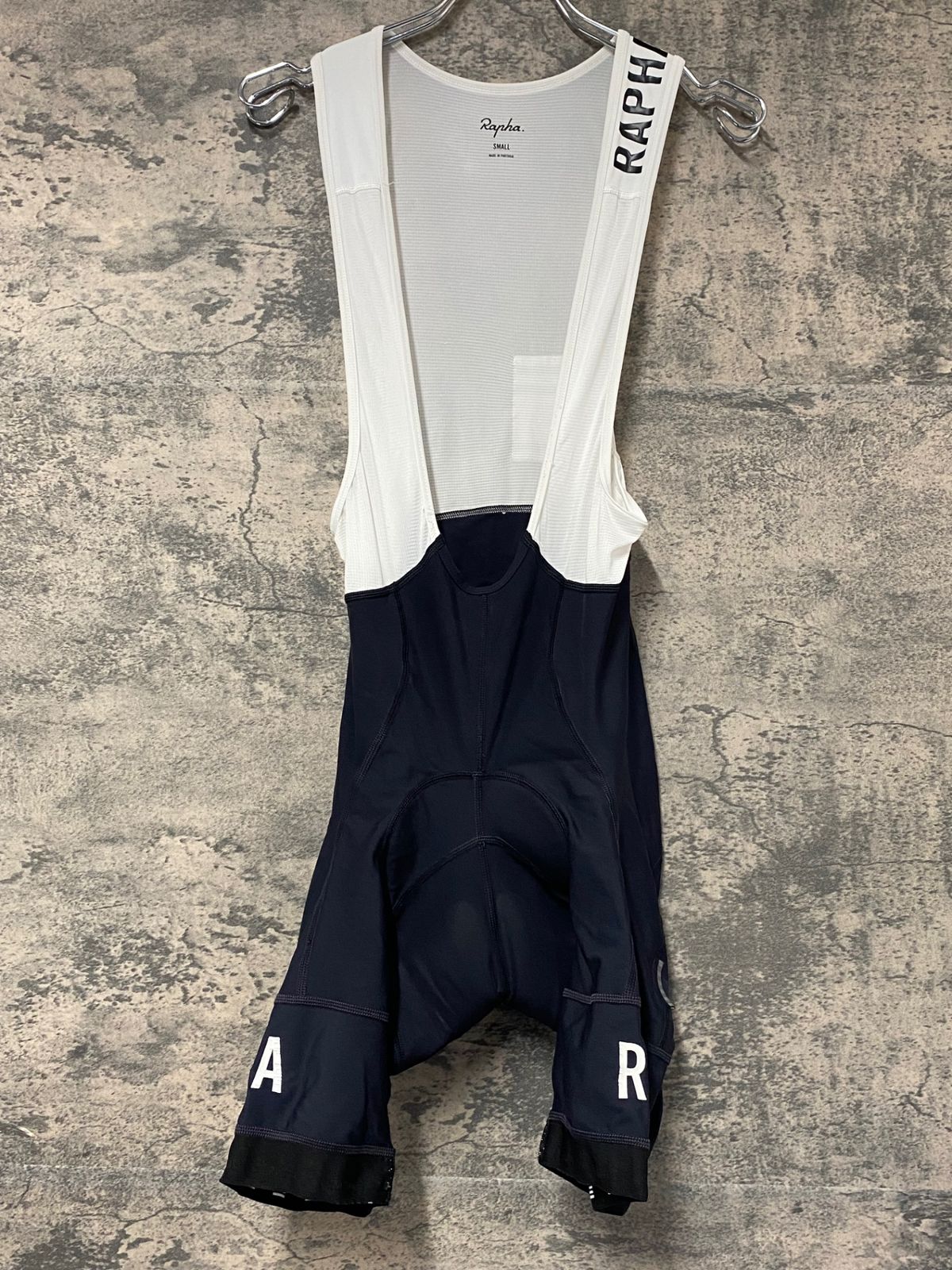 Rapha PROTEAM ビブショーツMサイズ KH910 ラファ RAPHA PROTEAM BIB SHORTS ビブショーツ 黒 S ※ロゴ割れ